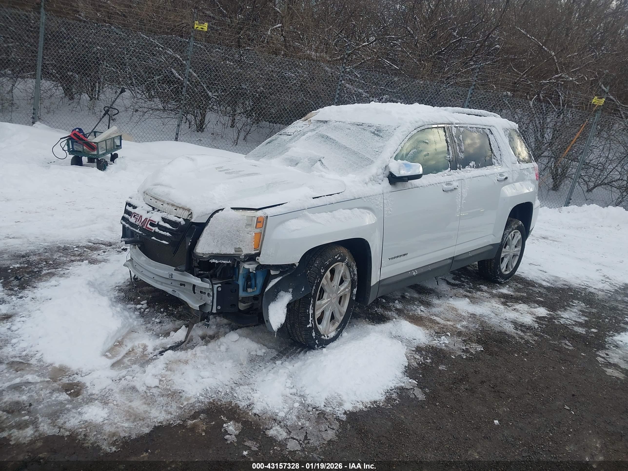 GMC TERRAIN image 2