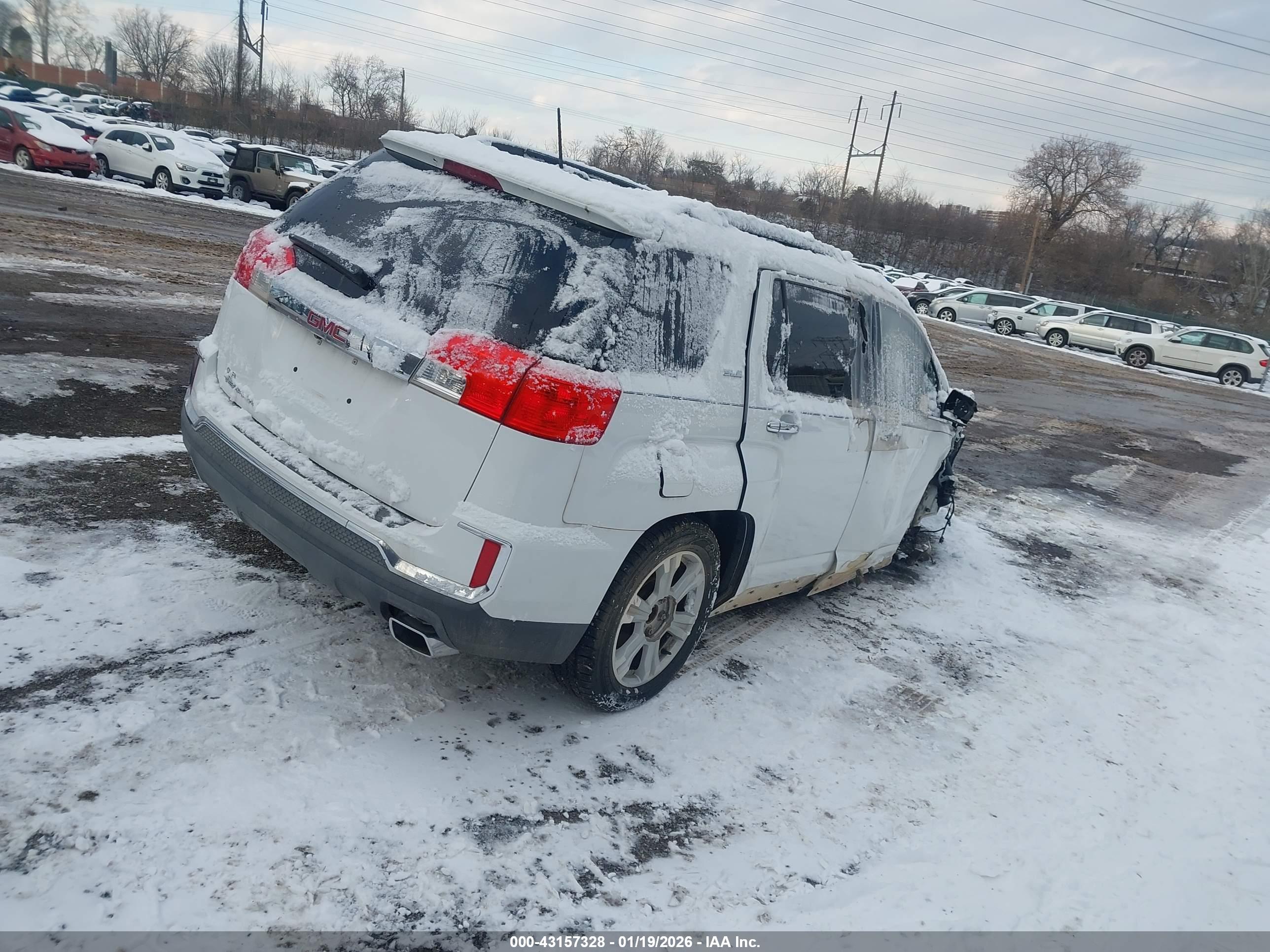 GMC TERRAIN image 4