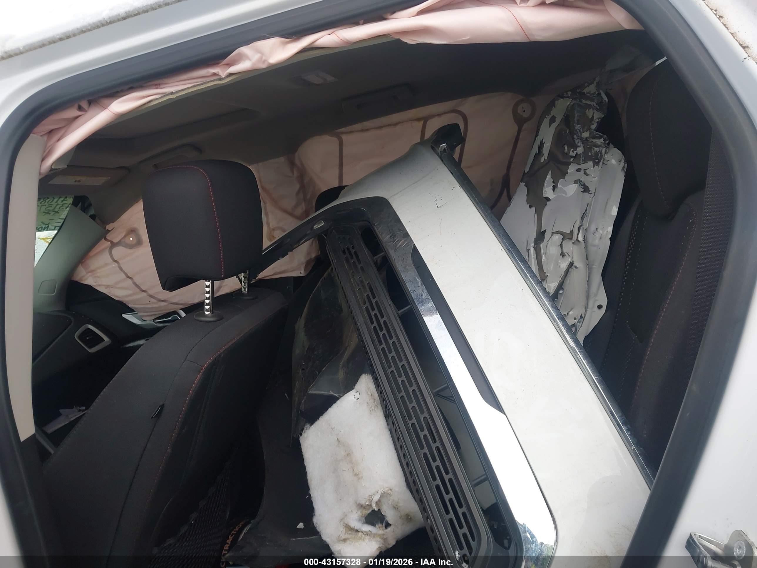 GMC TERRAIN image 8