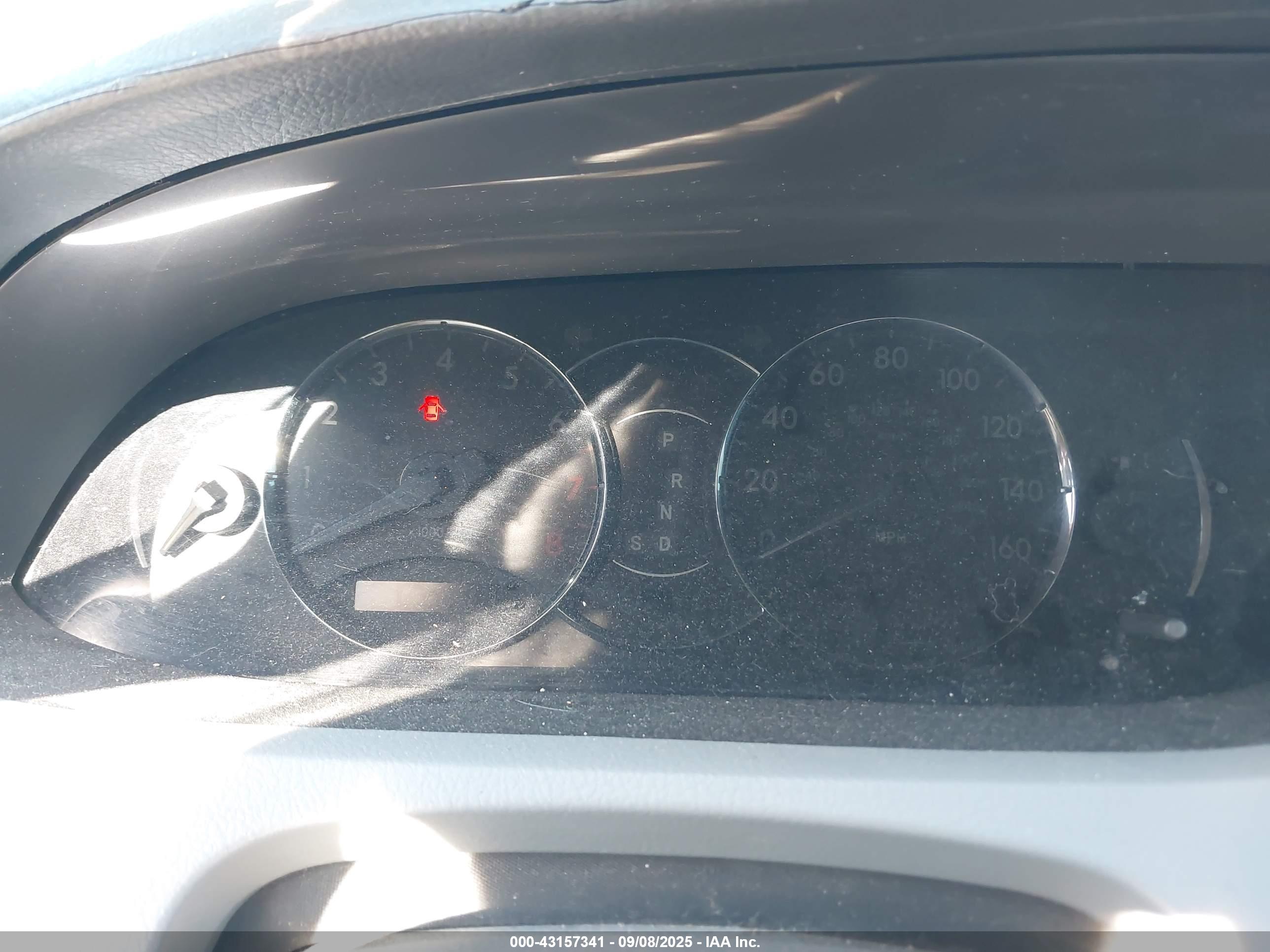 TOYOTA AVALON image 7