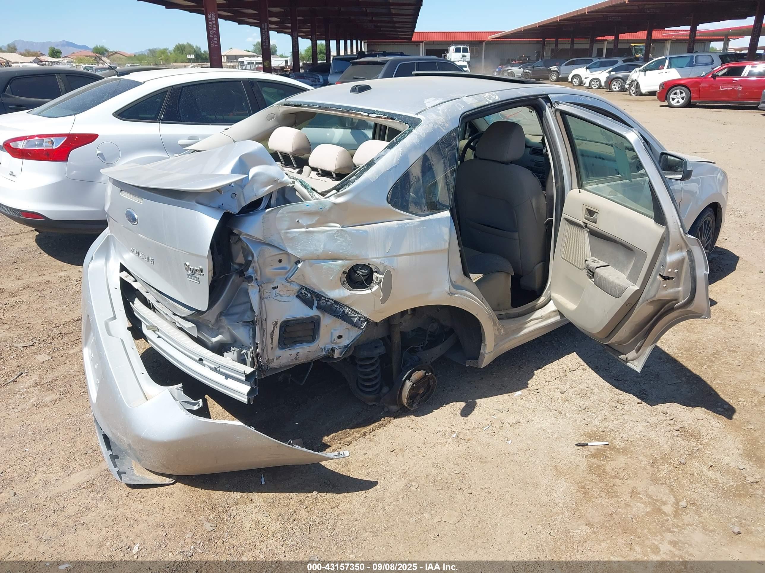 FORD FOCUS image 4