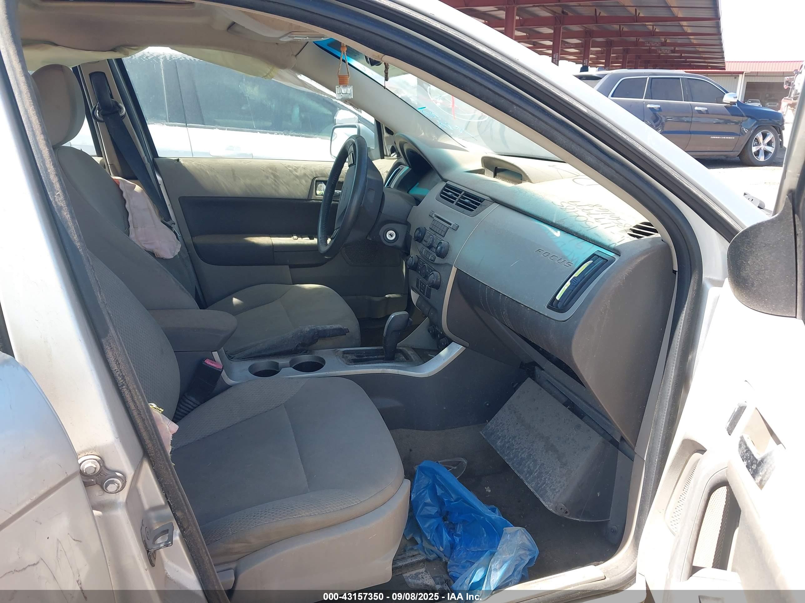 FORD FOCUS image 5