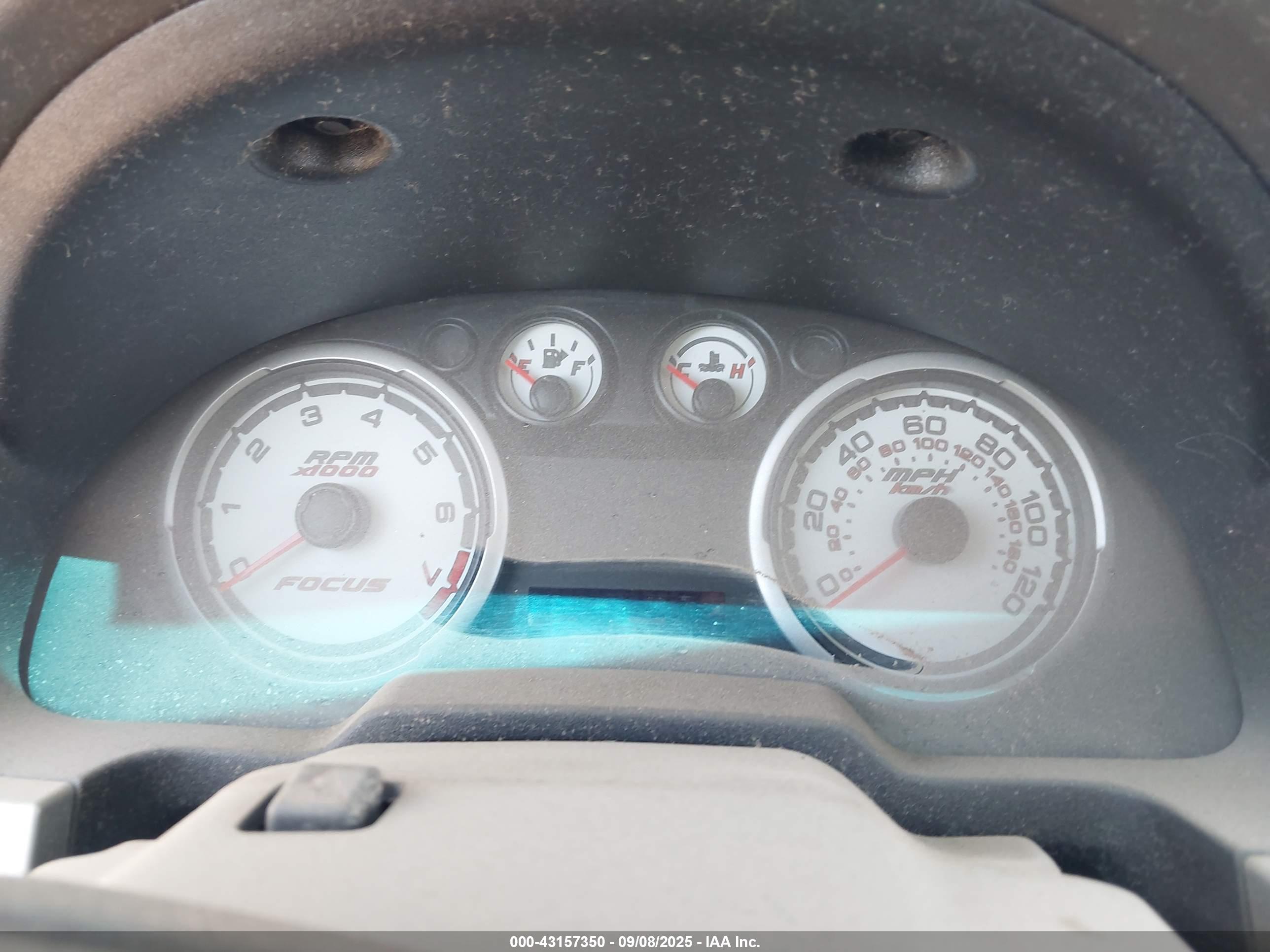 FORD FOCUS image 7