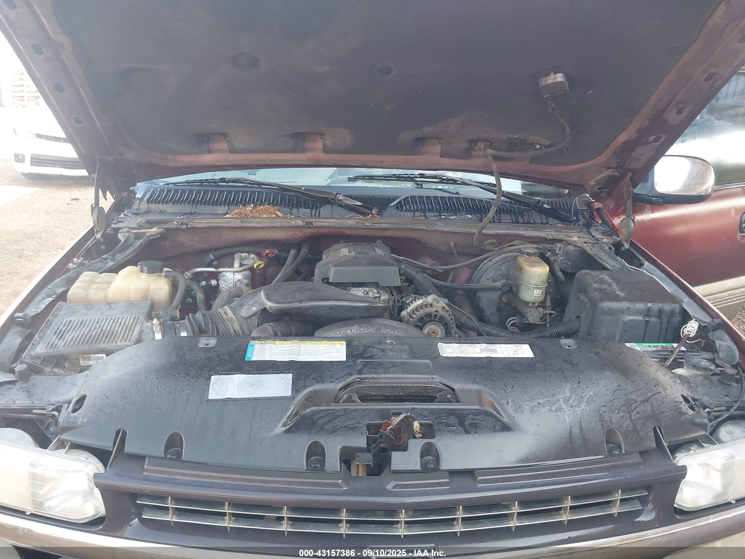 CHEVROLET SILVERADO image 10