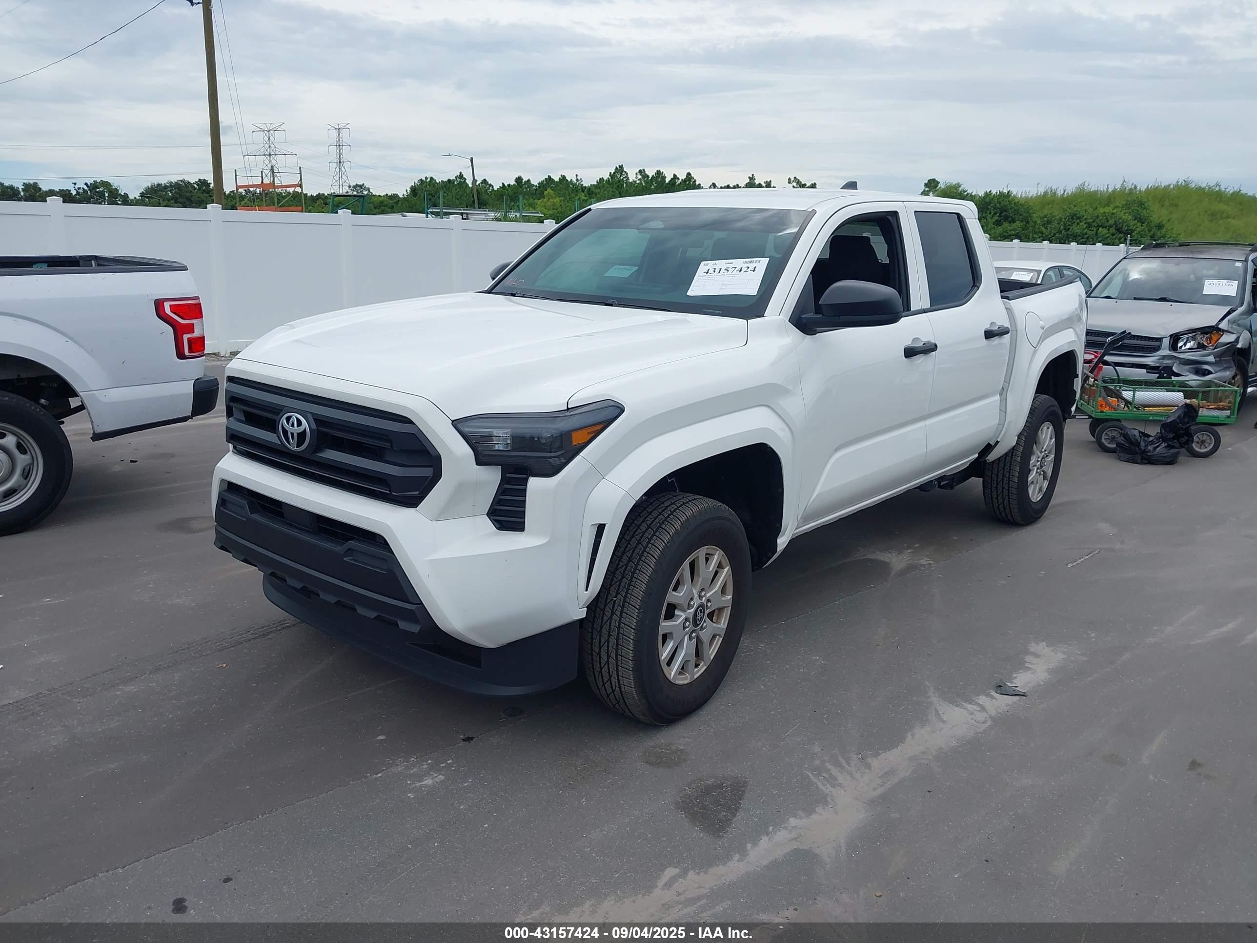TOYOTA TACOMA image 2