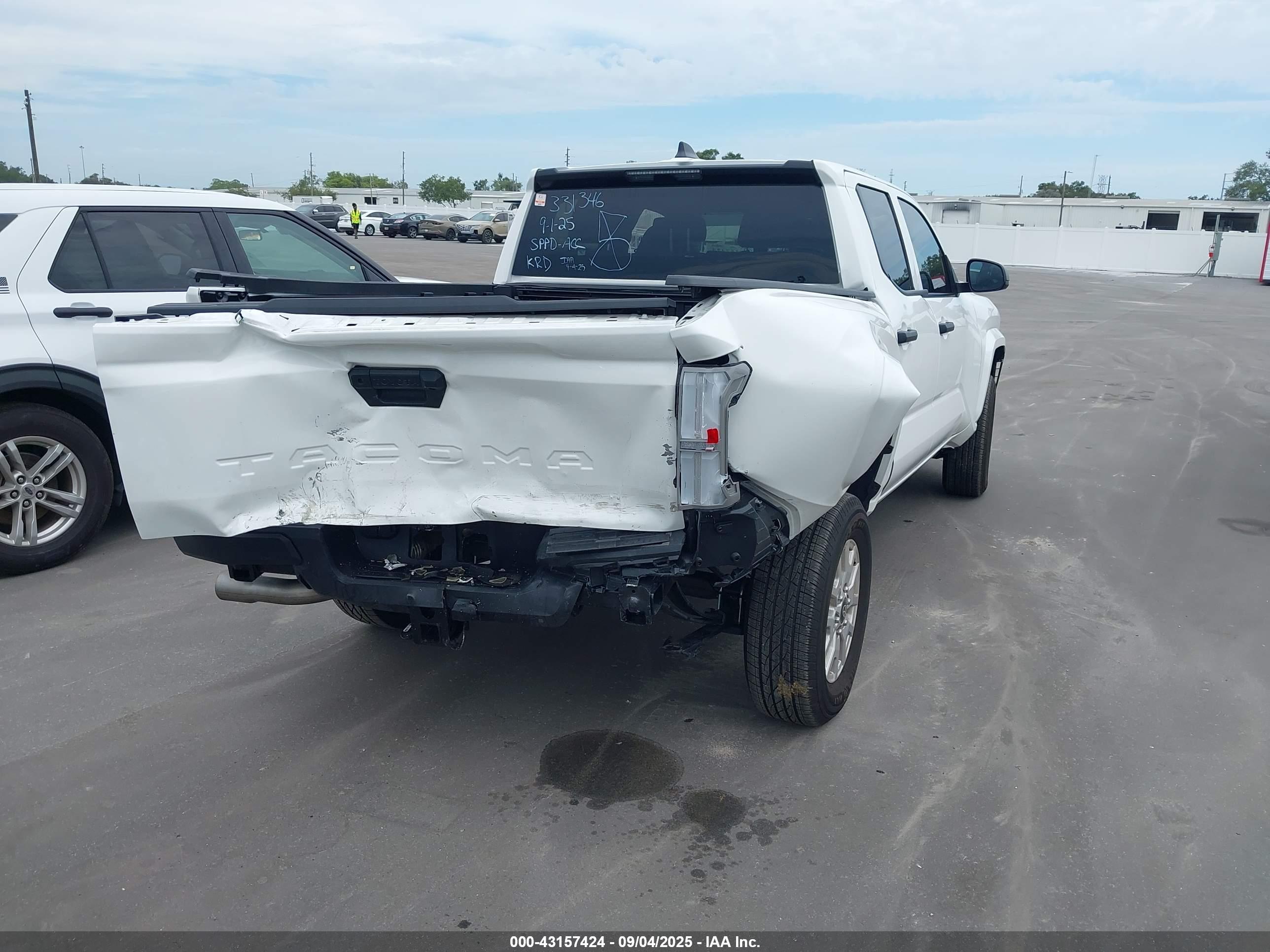 TOYOTA TACOMA image 4