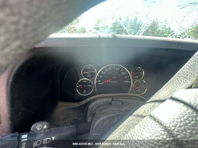 CHEVROLET EXPRESS image 6