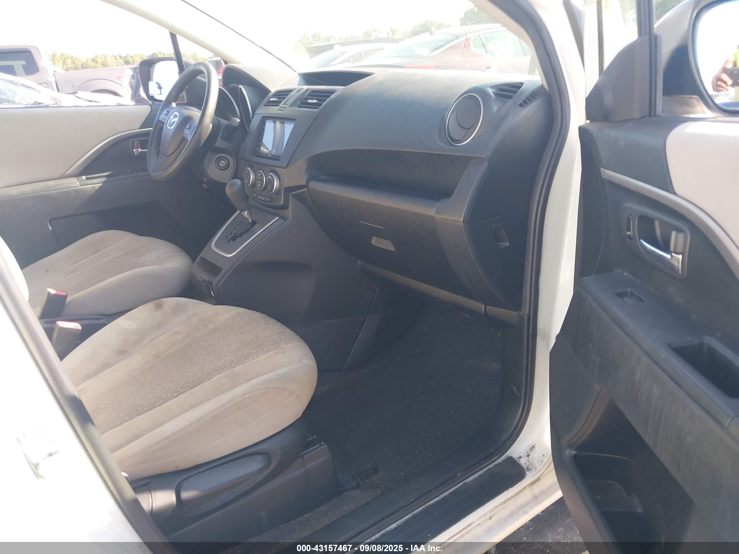 MAZDA MAZDA5 image 5