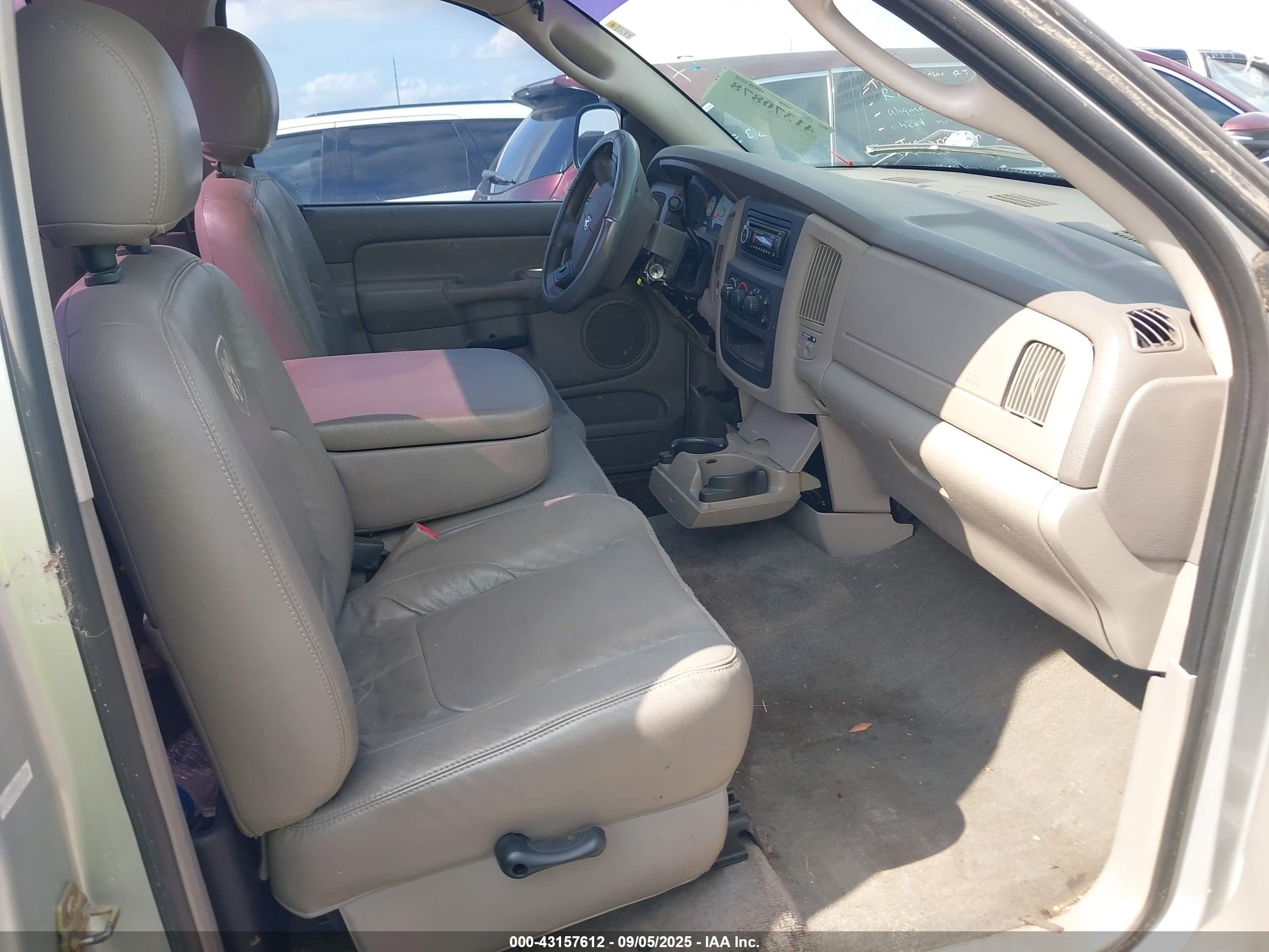 DODGE RAM image 5