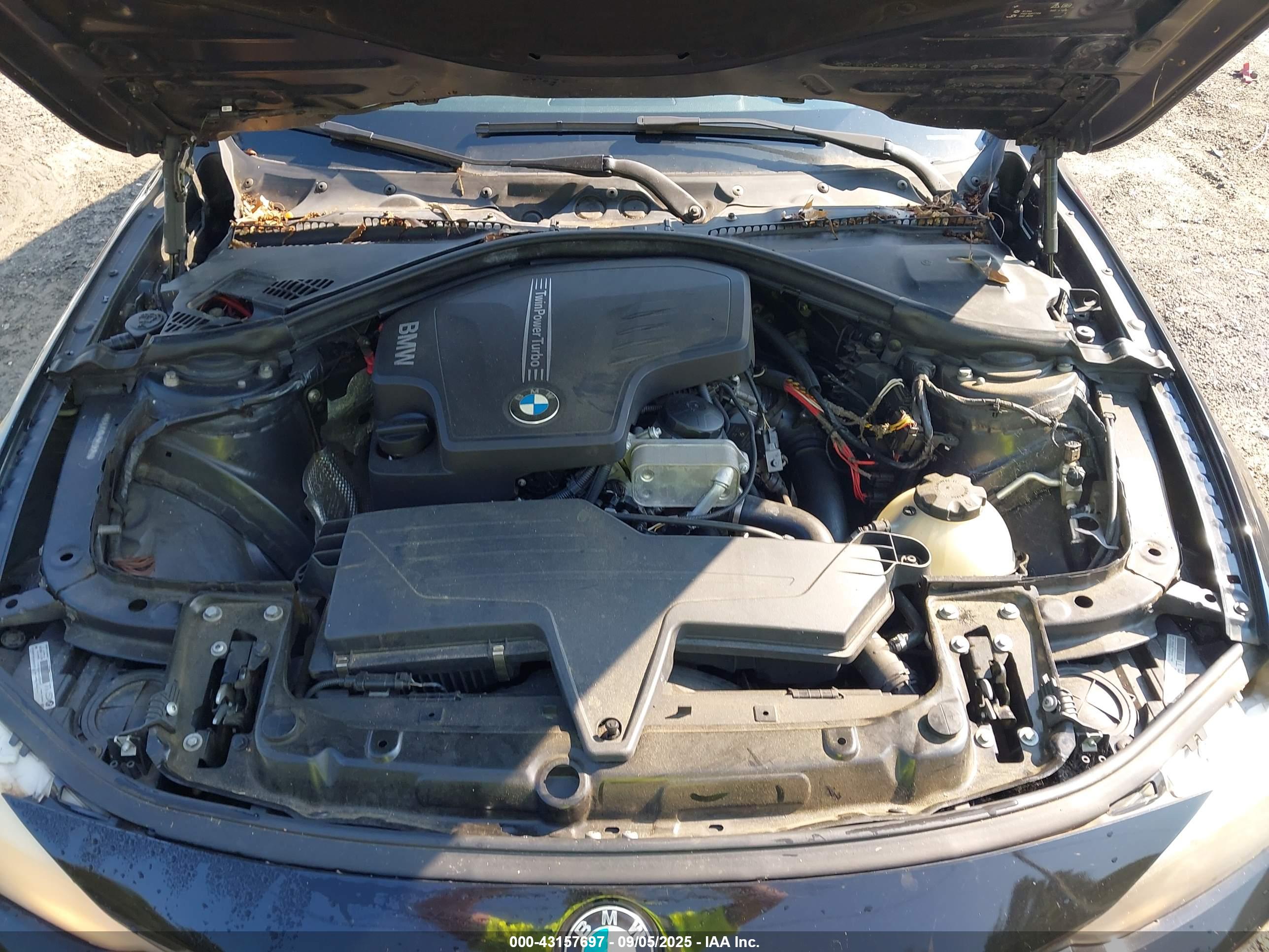 BMW 328I image 10