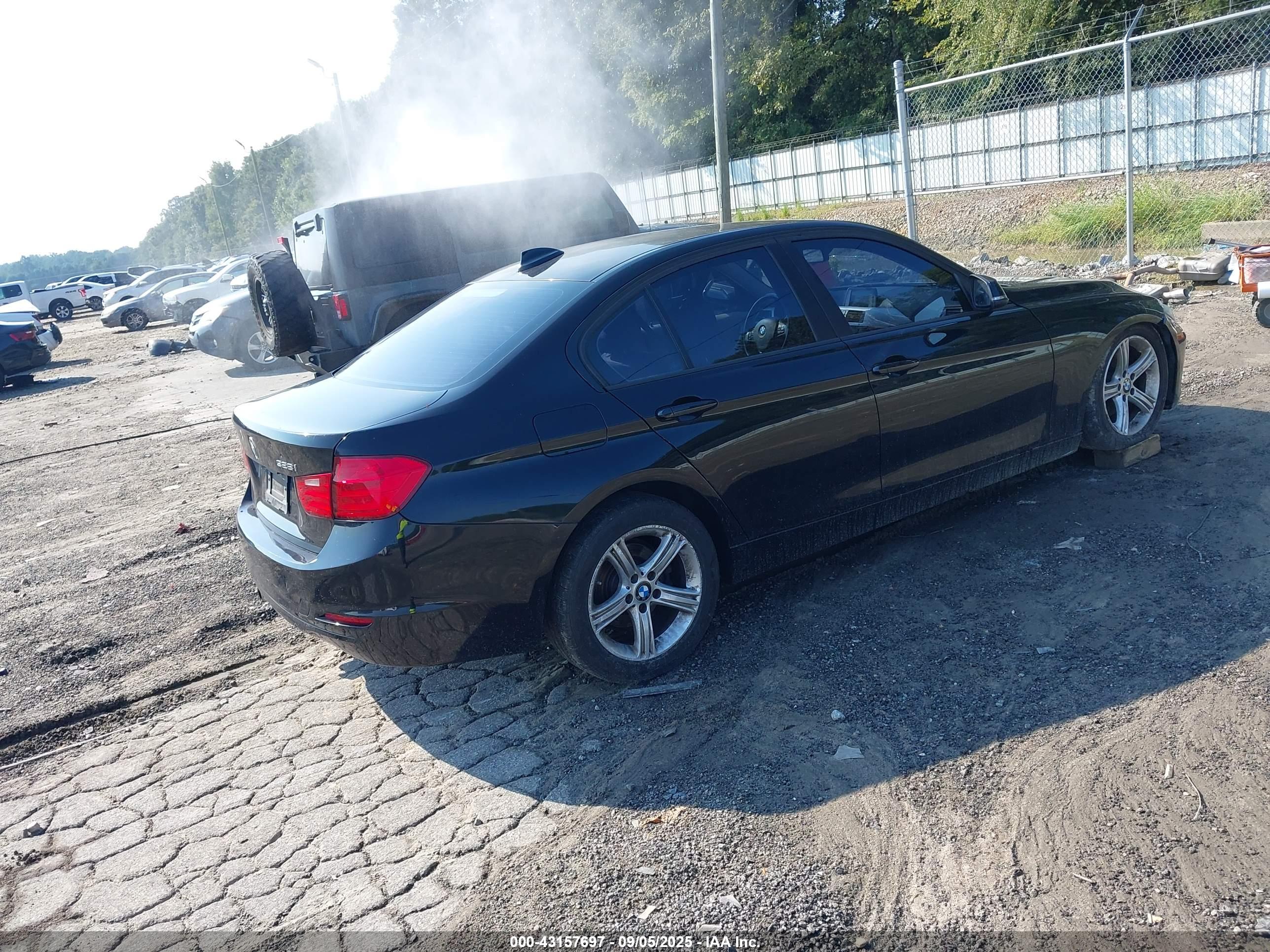 BMW 328I image 4