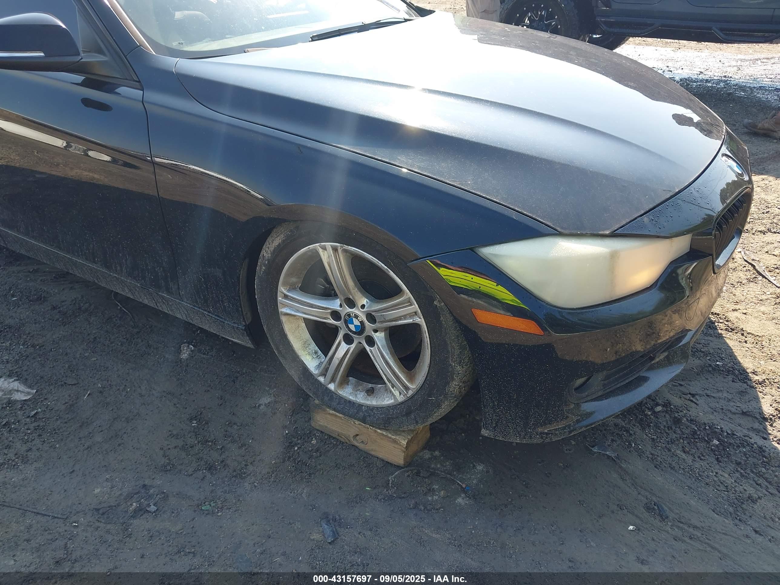 BMW 328I image 6