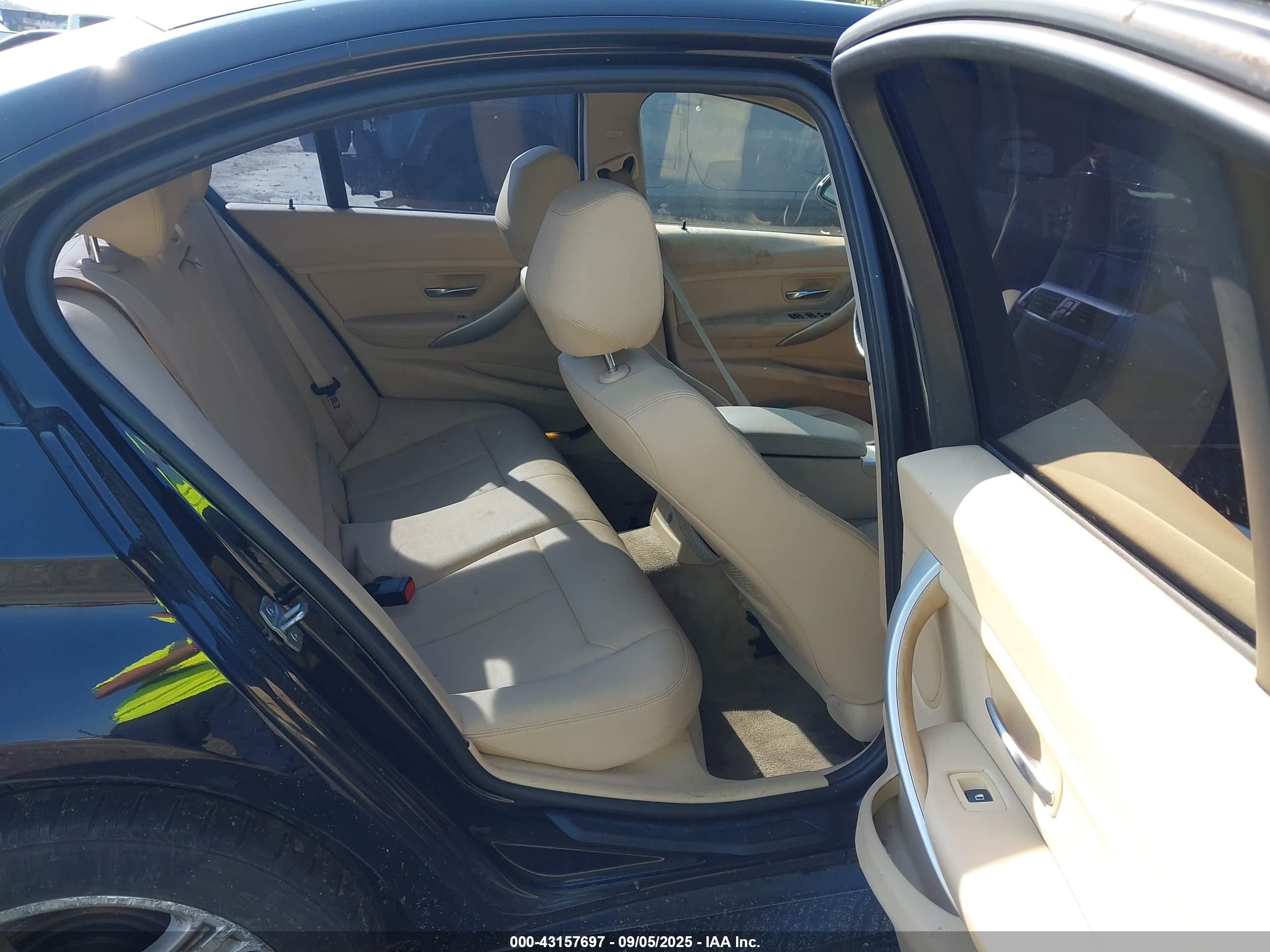 BMW 328I image 8