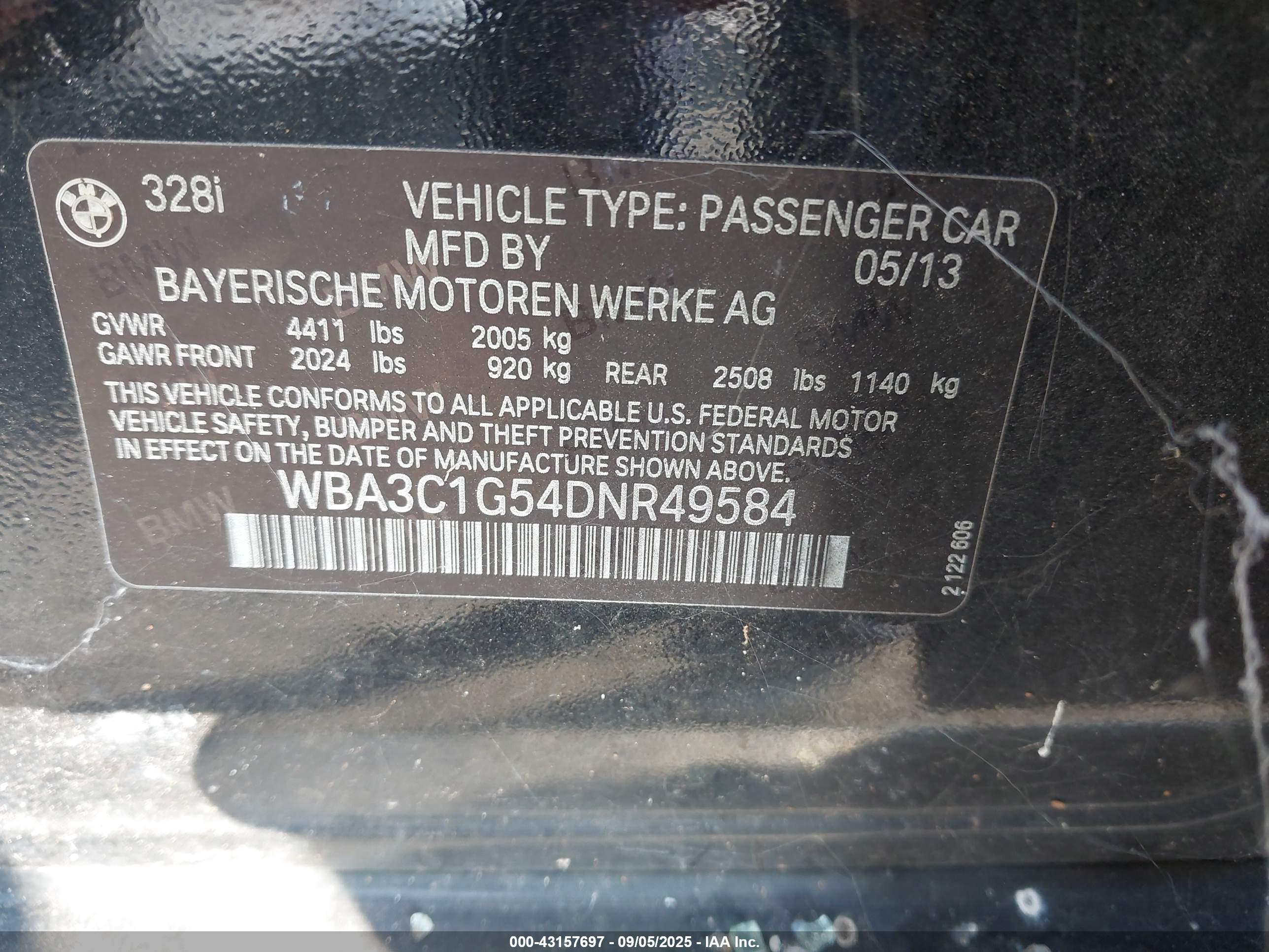 BMW 328I image 9