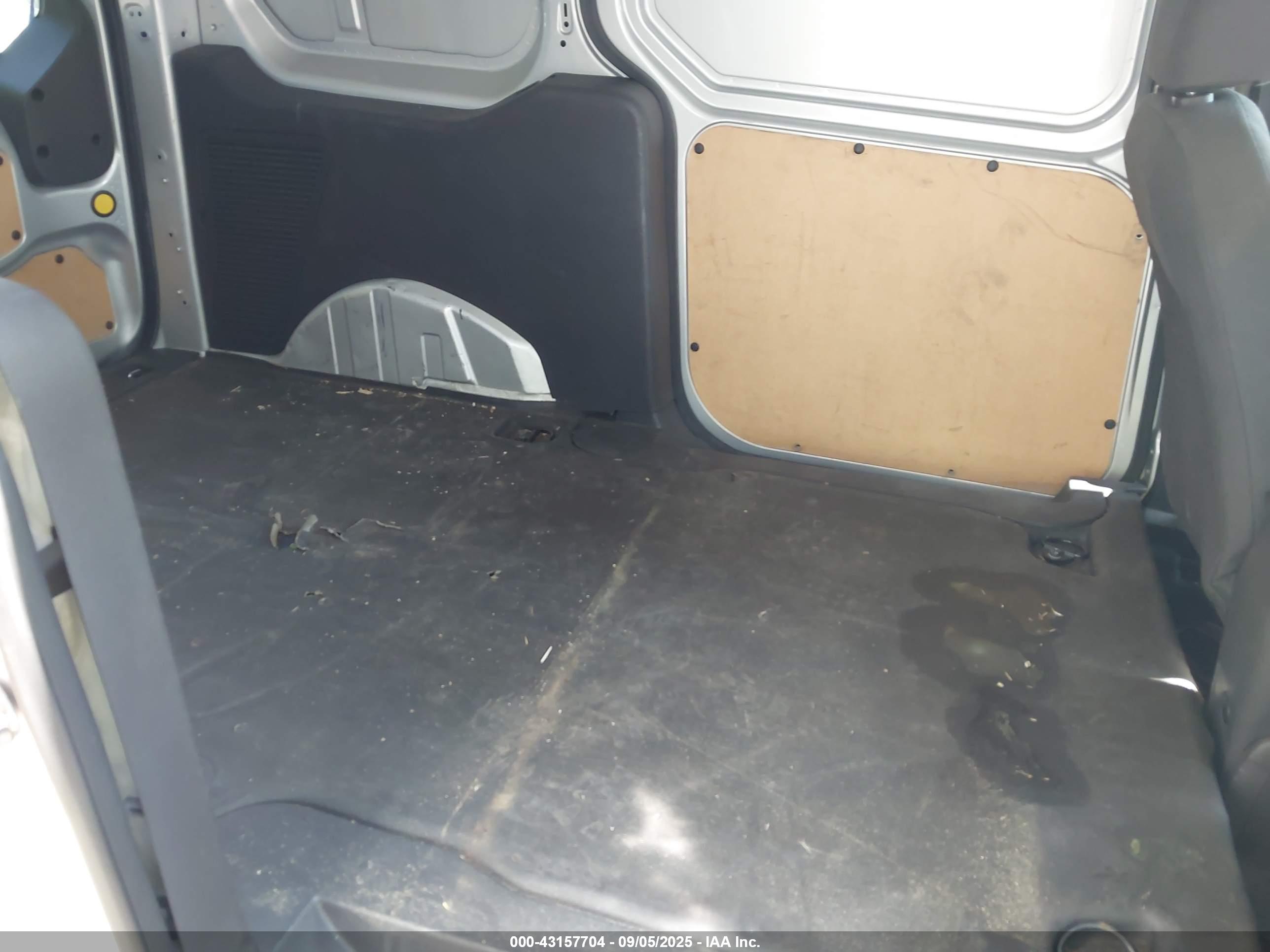FORD TRANSIT image 8