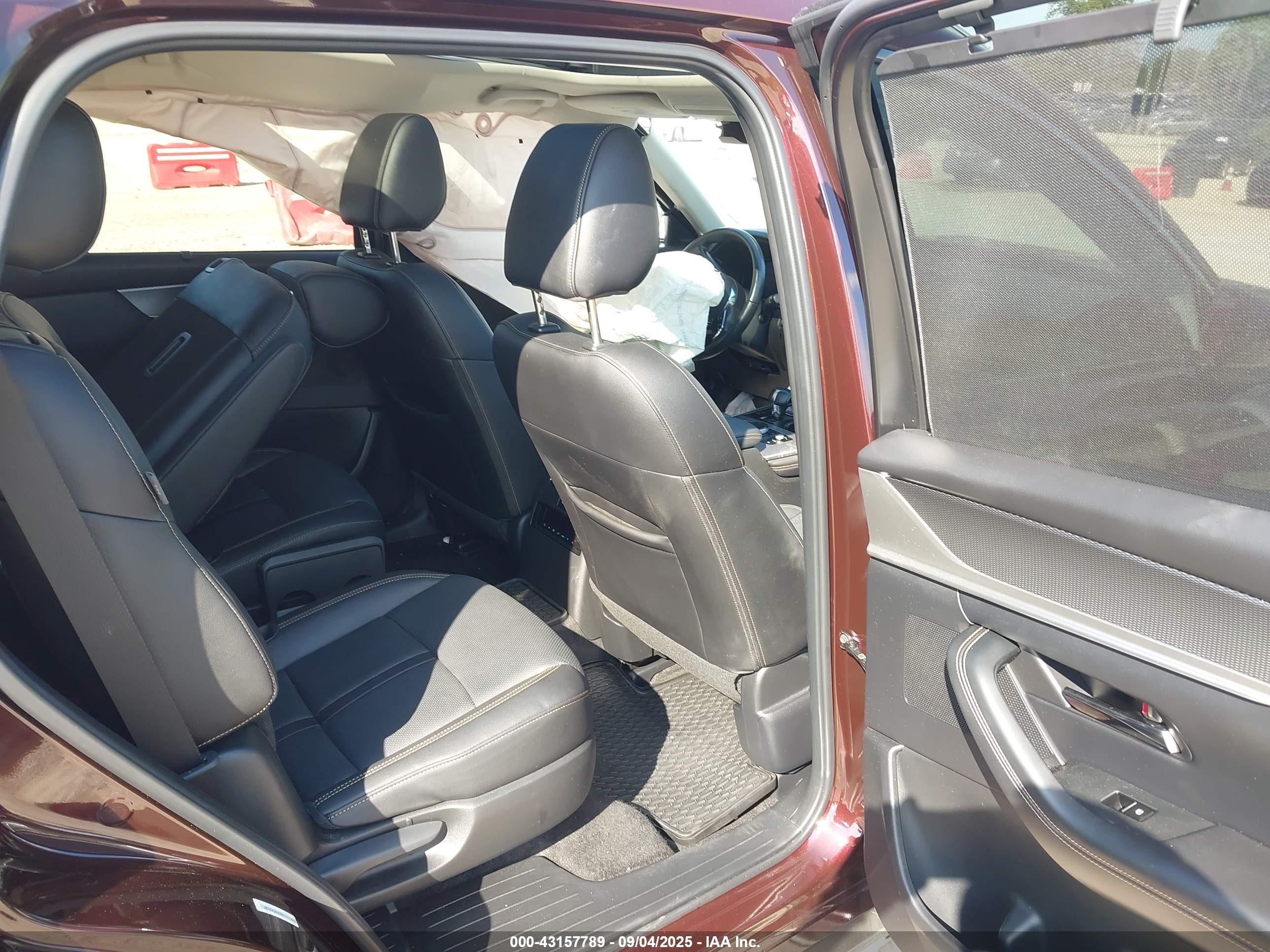 MAZDA CX-90 image 8