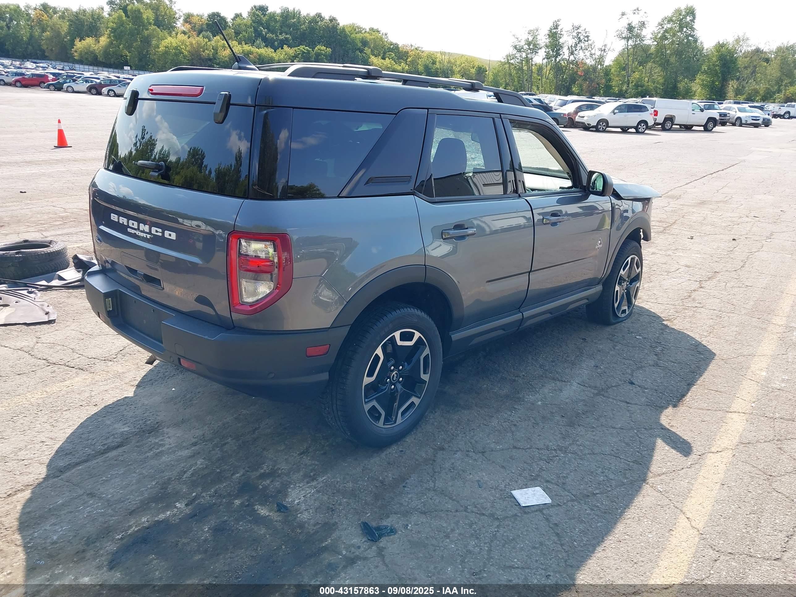 FORD BRONCO image 4