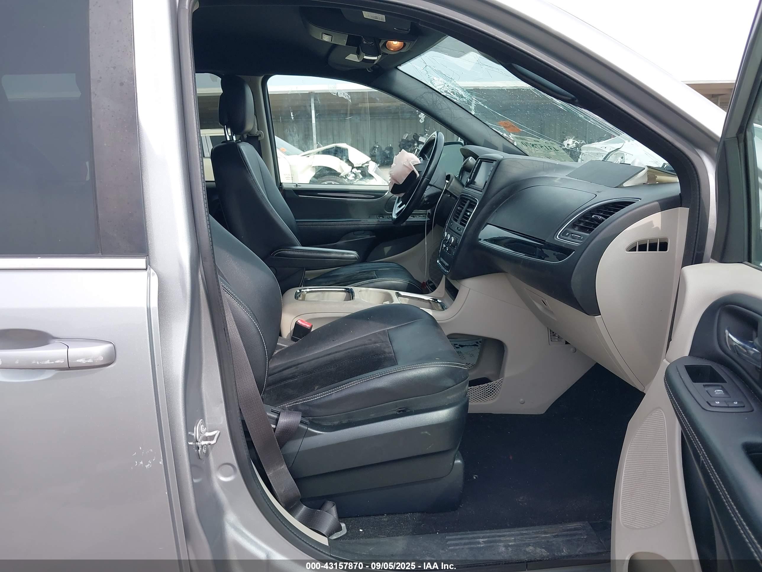DODGE GRAND image 5