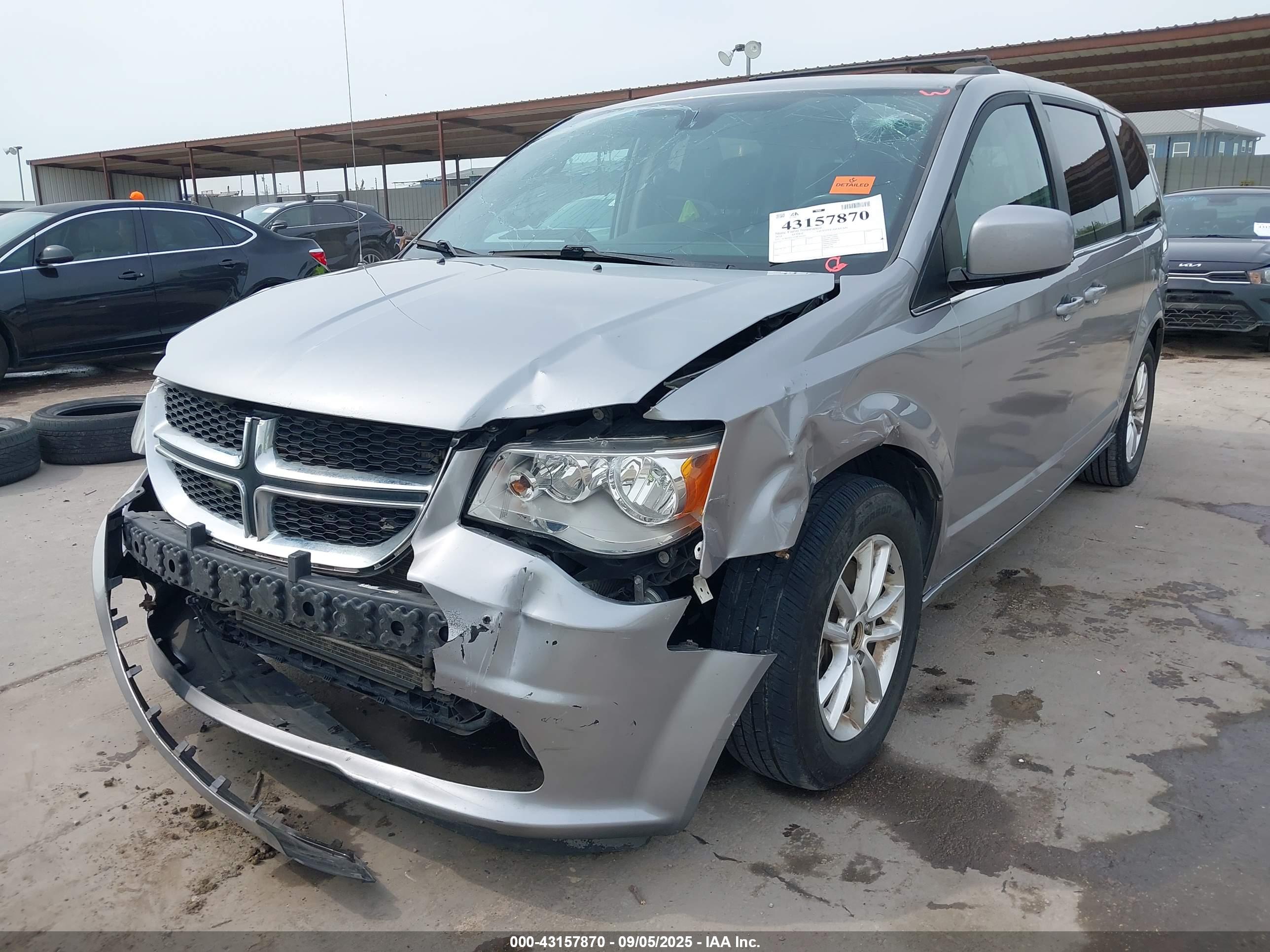 DODGE GRAND image 6