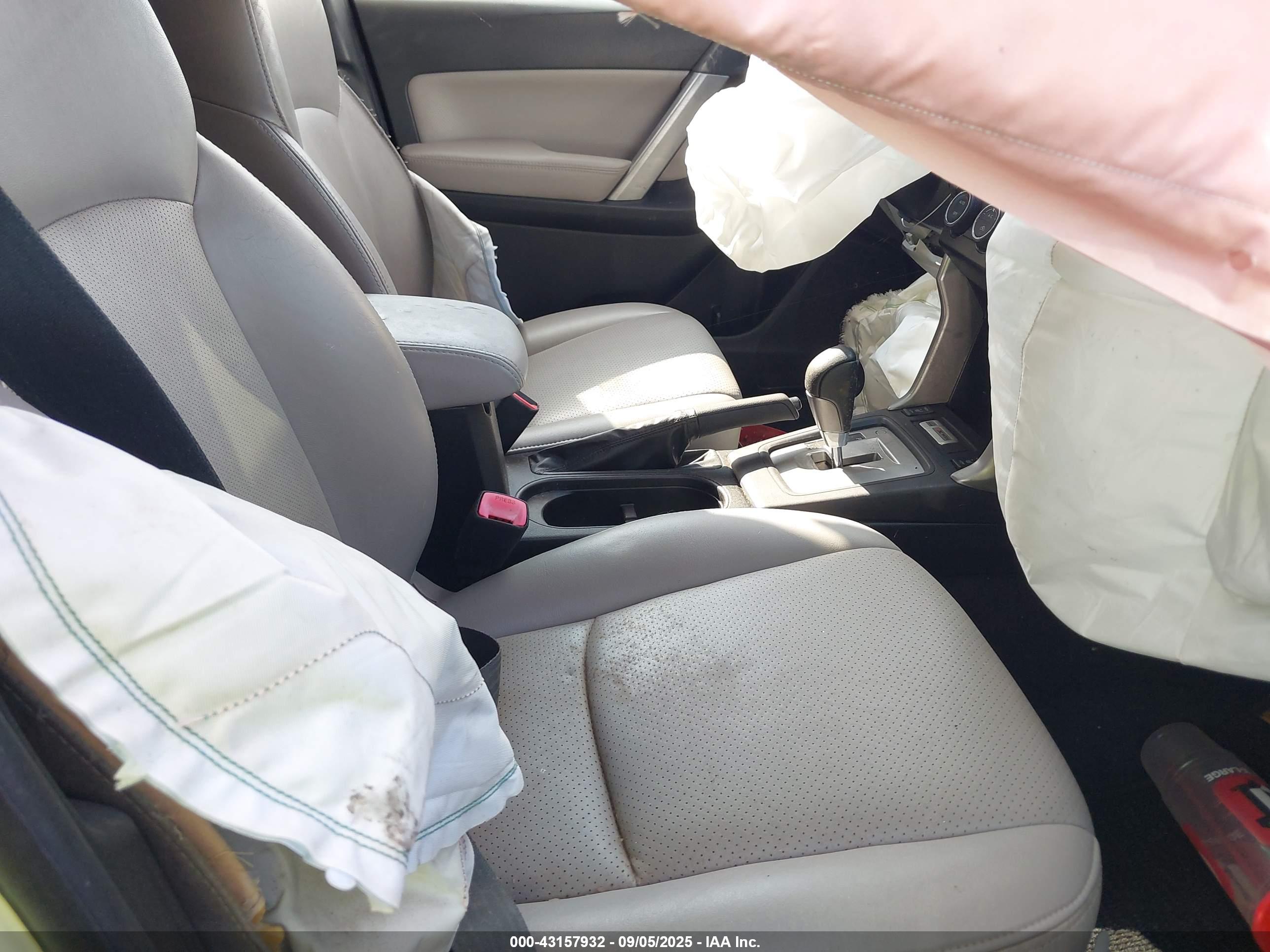SUBARU FORESTER image 5