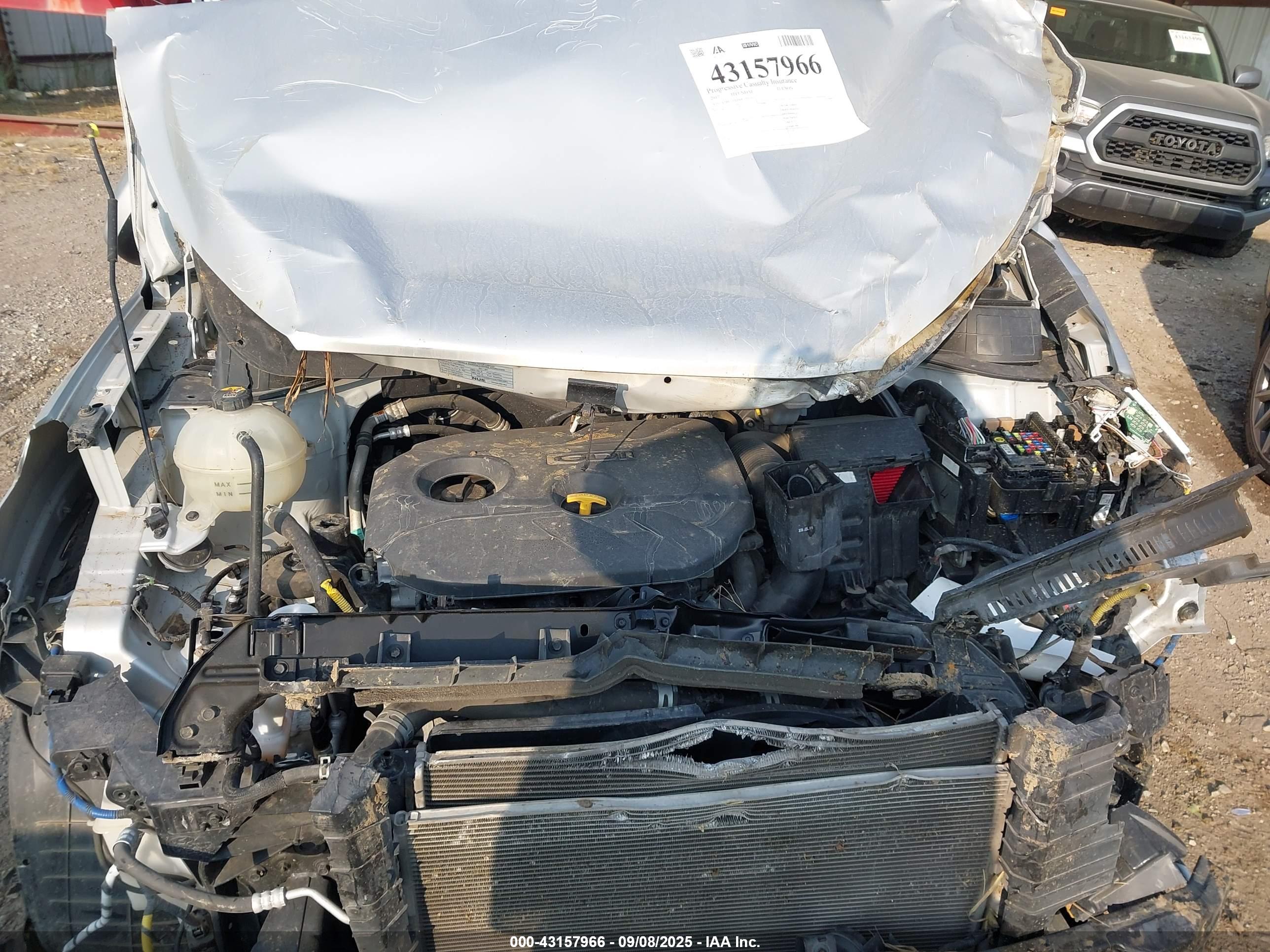 HYUNDAI TUCSON image 10