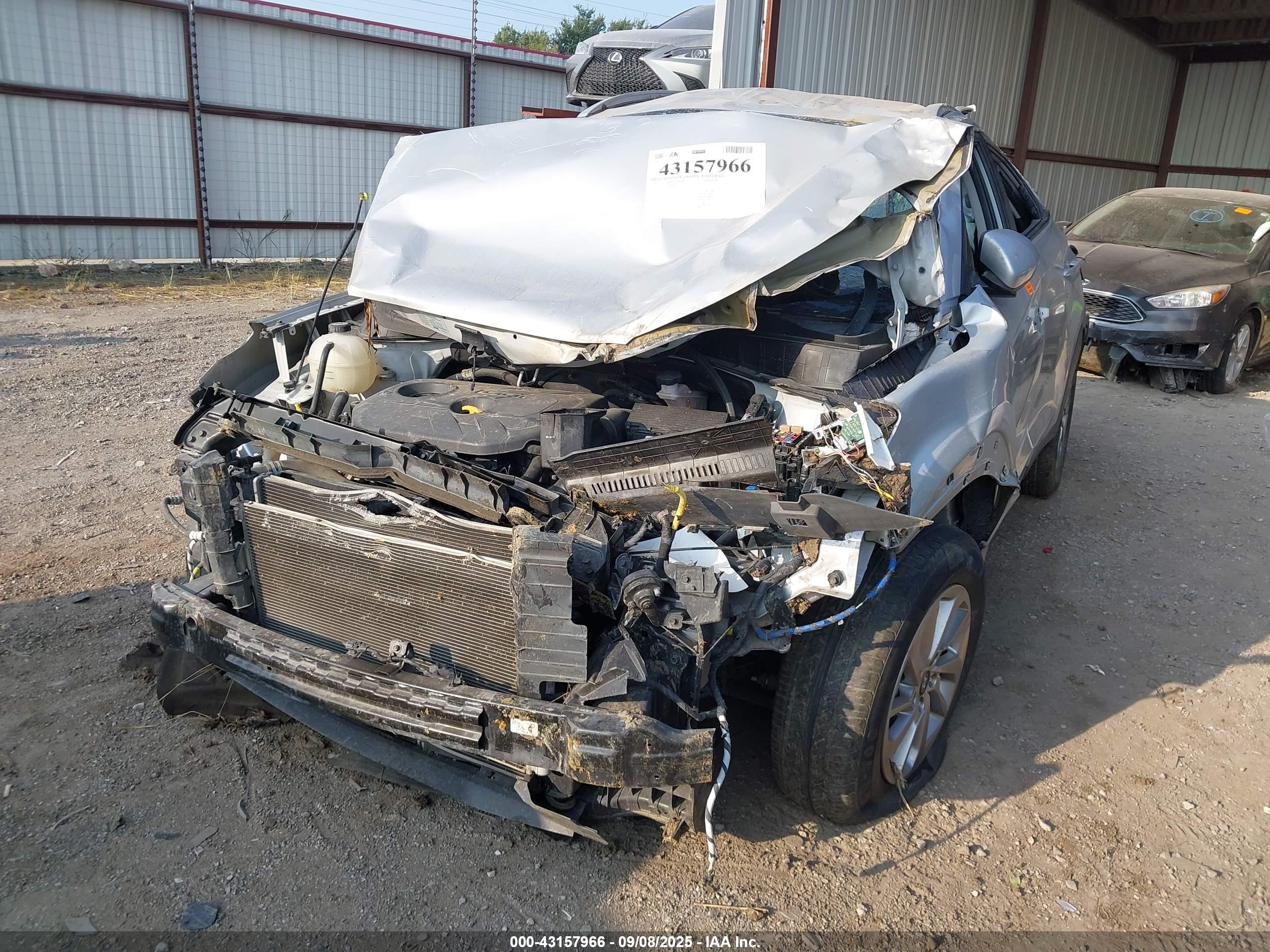 HYUNDAI TUCSON image 2
