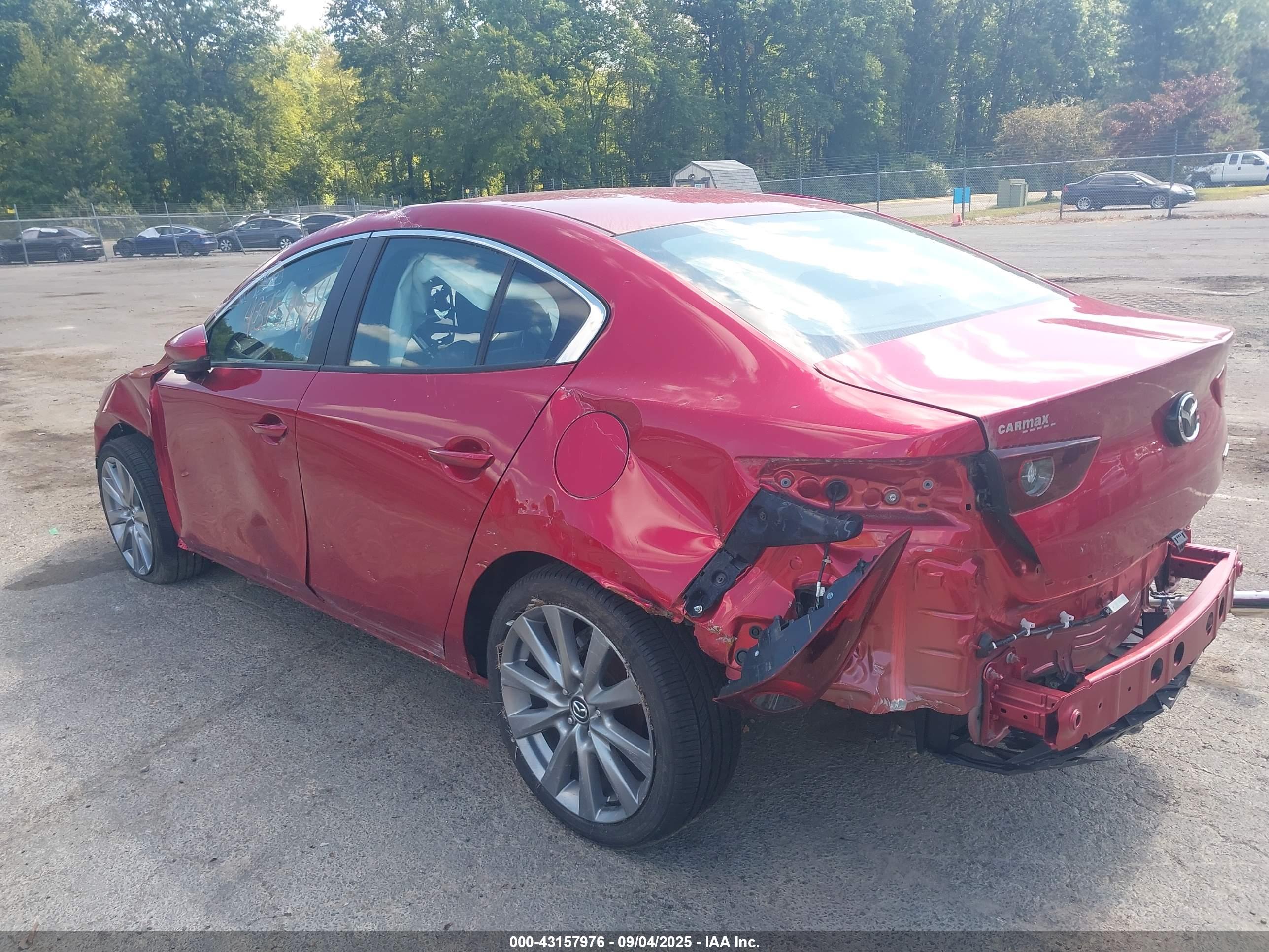 MAZDA MAZDA3 image 3
