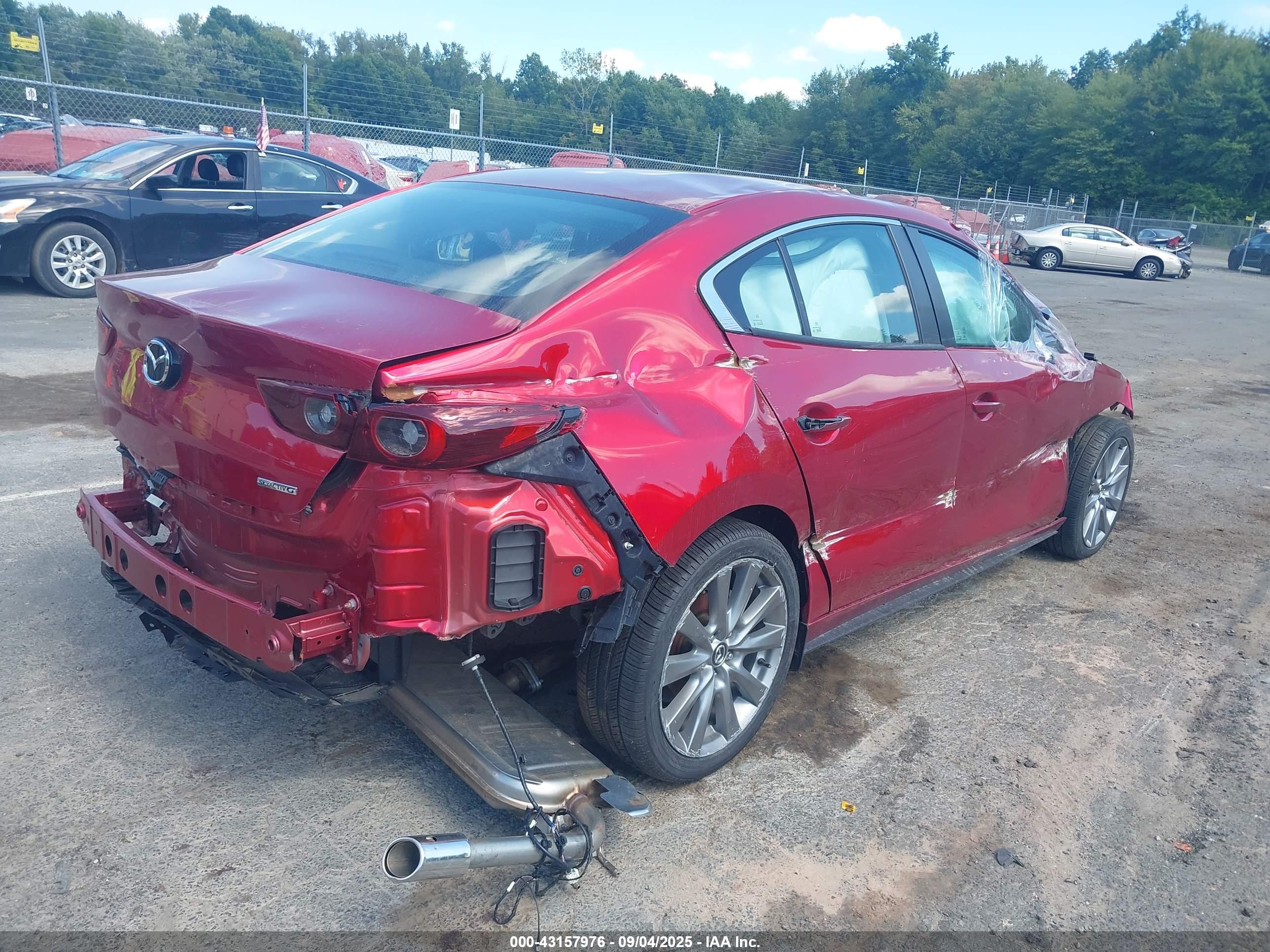 MAZDA MAZDA3 image 4