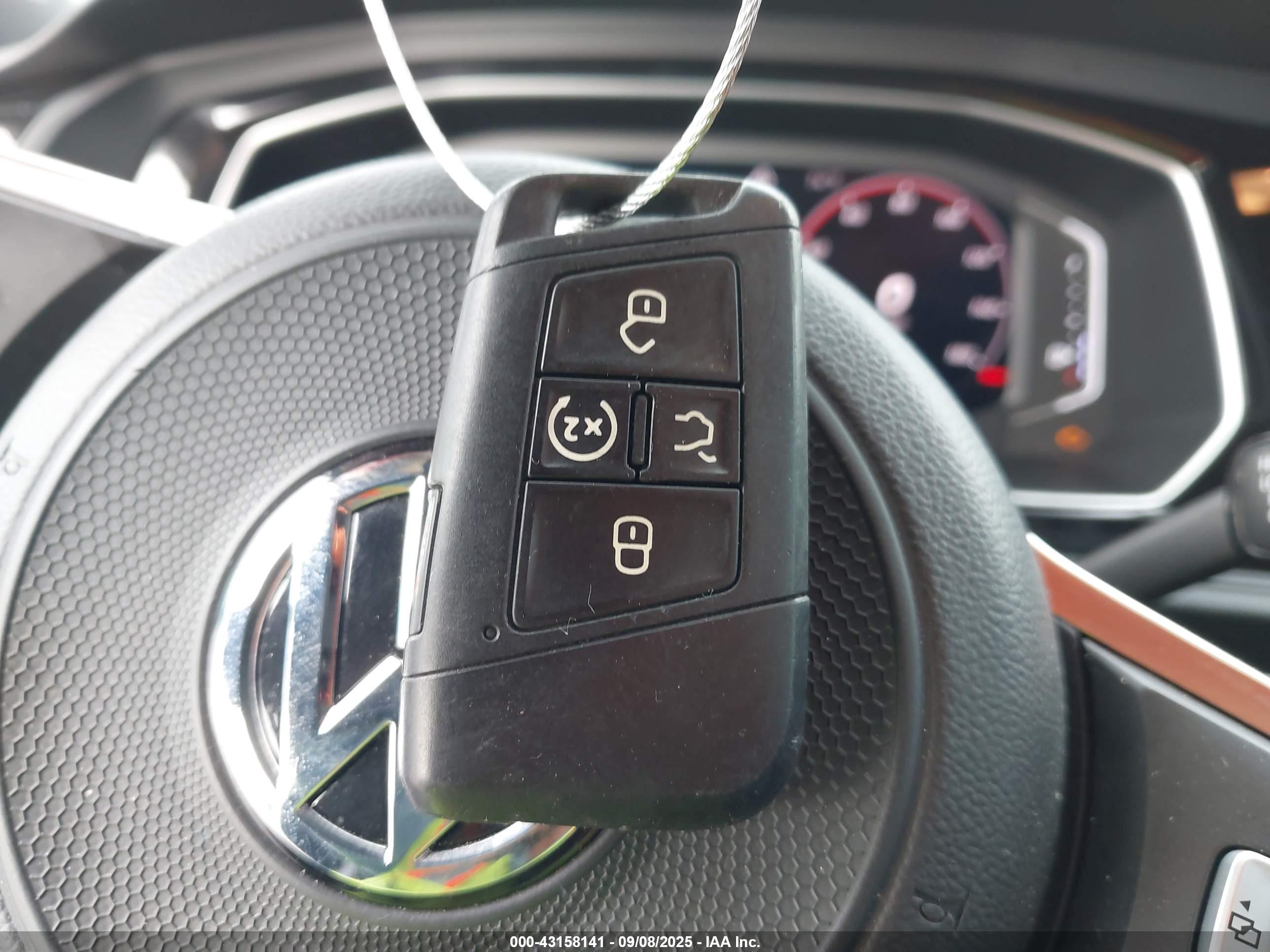VOLKSWAGEN JETTA image 11