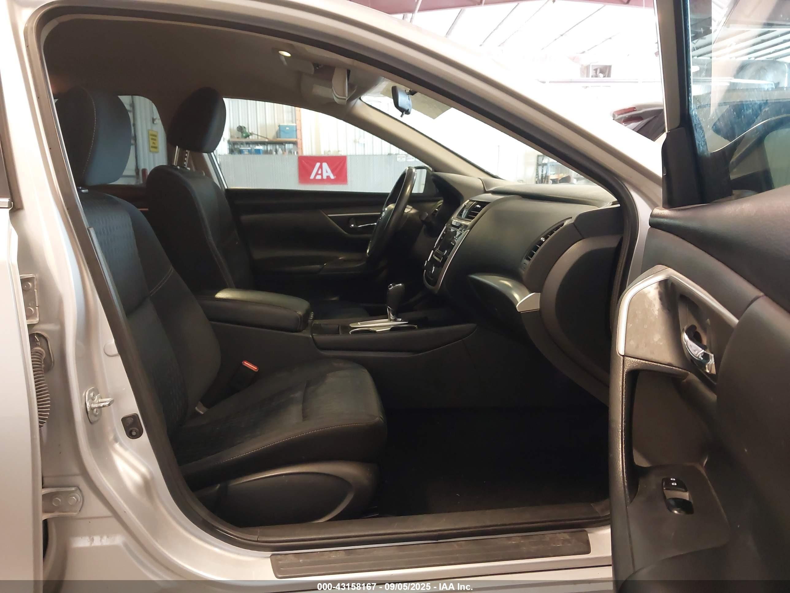 NISSAN ALTIMA image 5