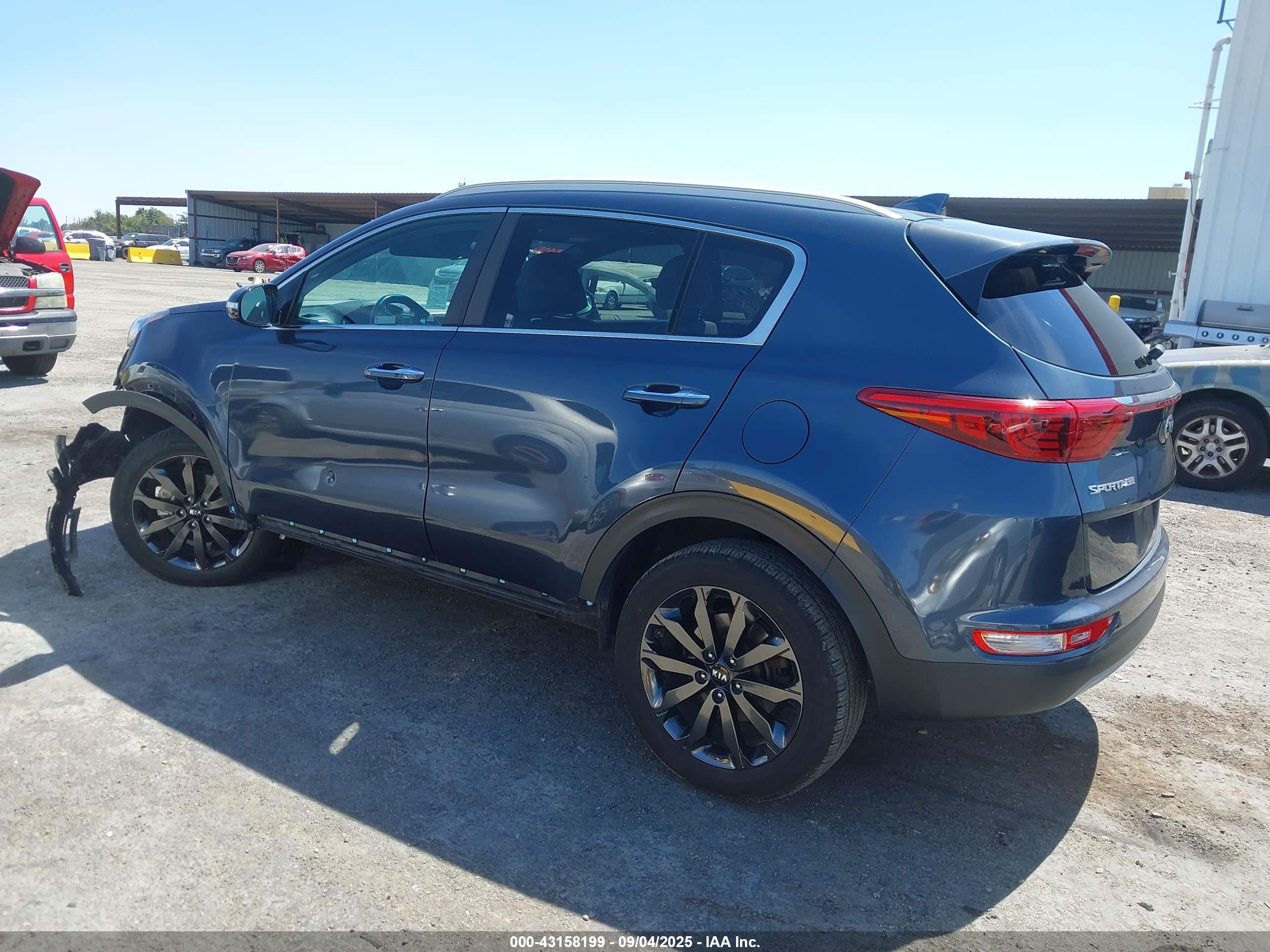 KIA SPORTAGE image 3