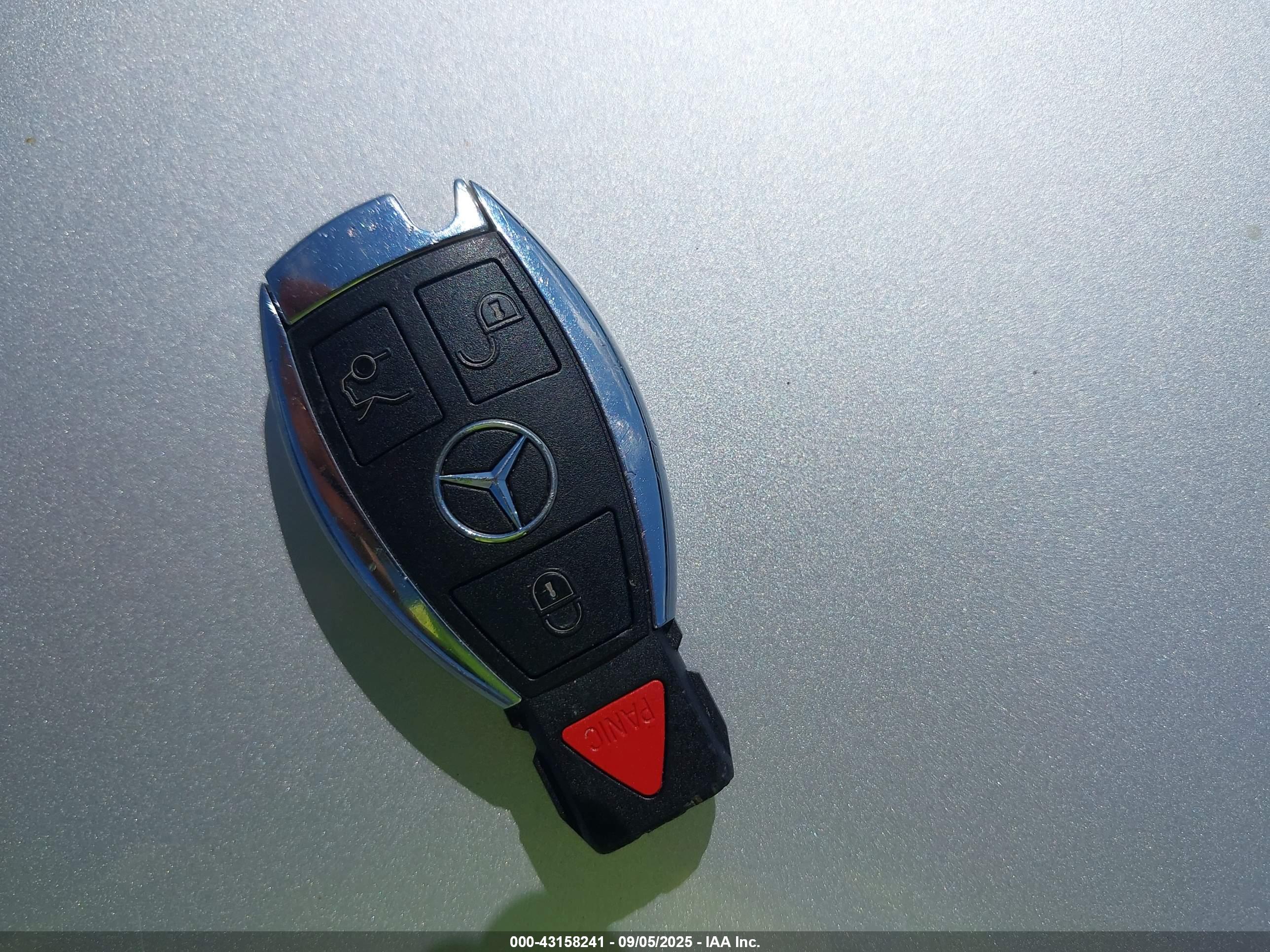 MERCEDES-BENZ C image 11