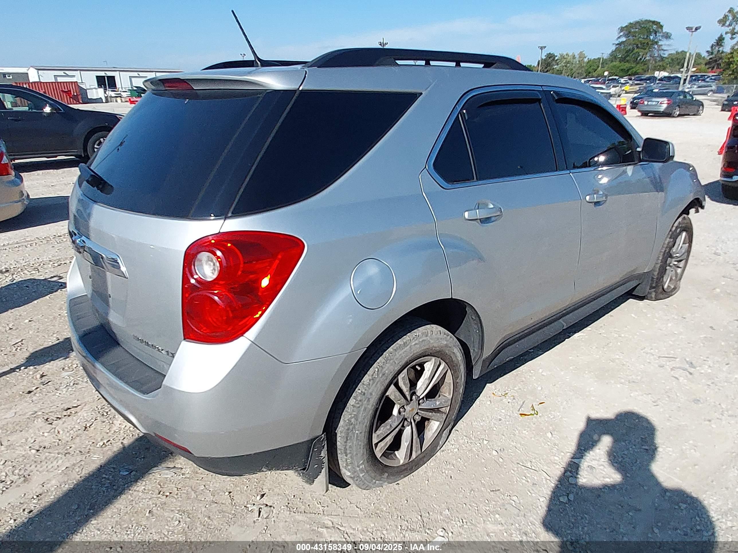 CHEVROLET EQUINOX image 4