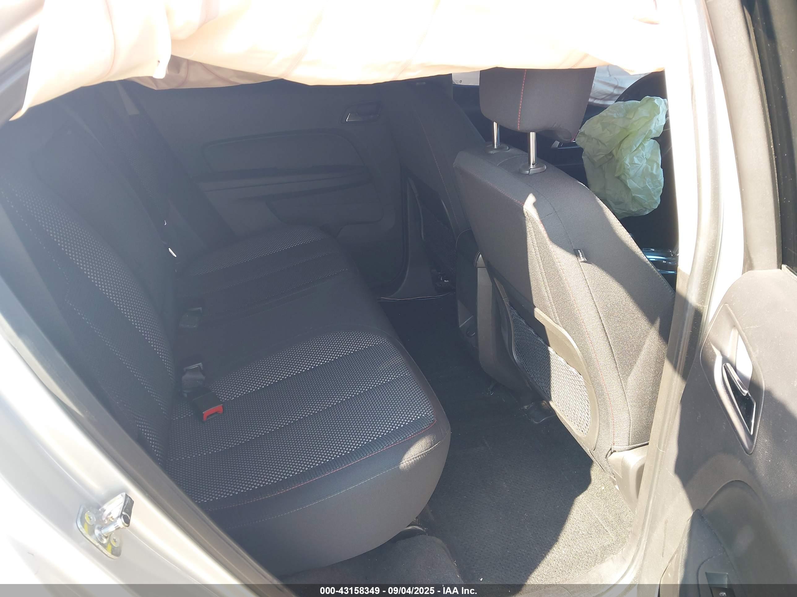 CHEVROLET EQUINOX image 8