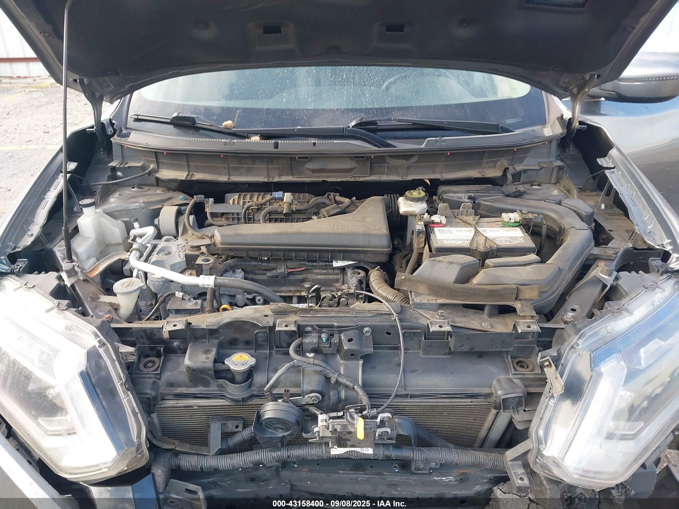 NISSAN ROGUE image 10