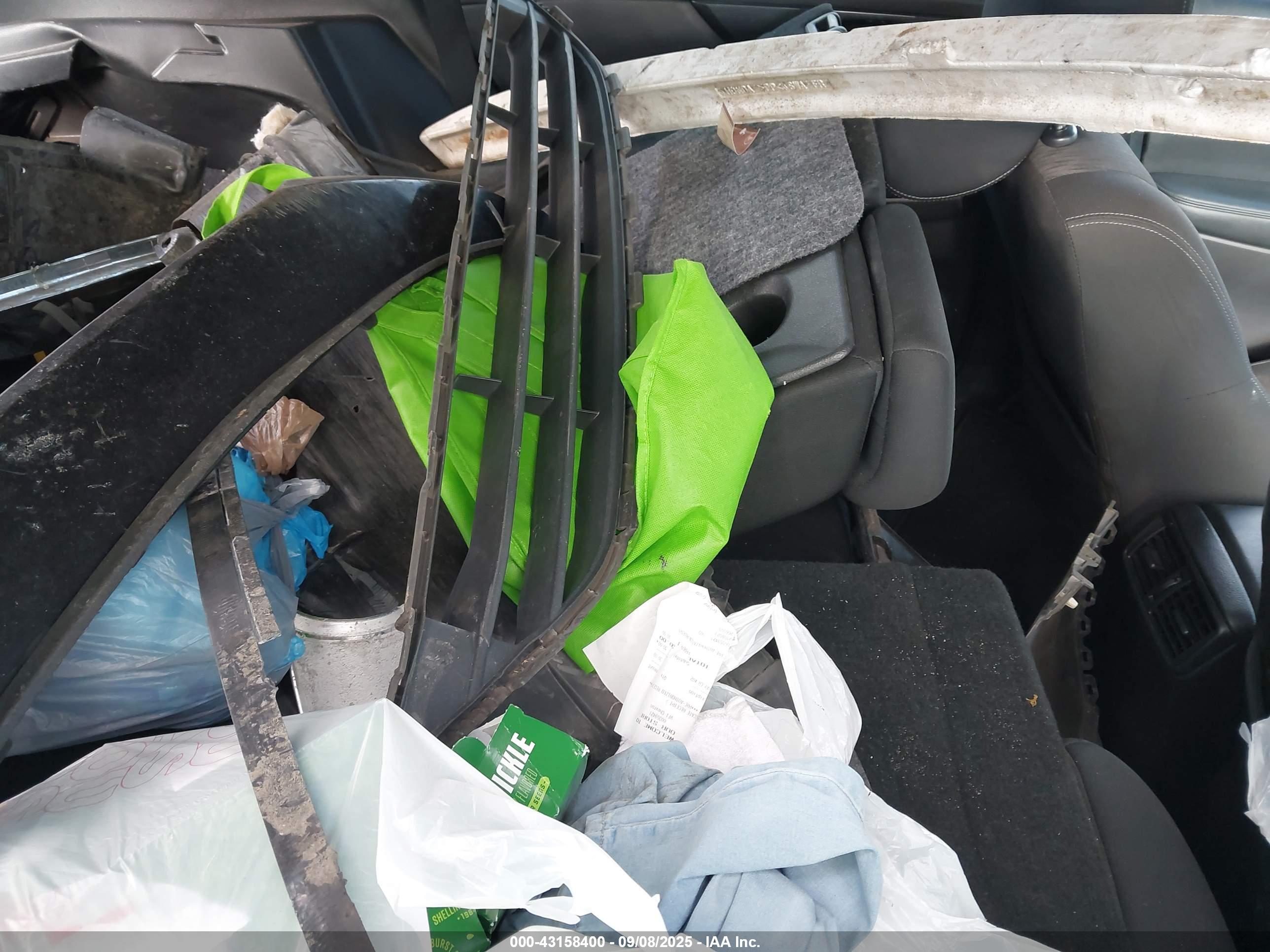NISSAN ROGUE image 8