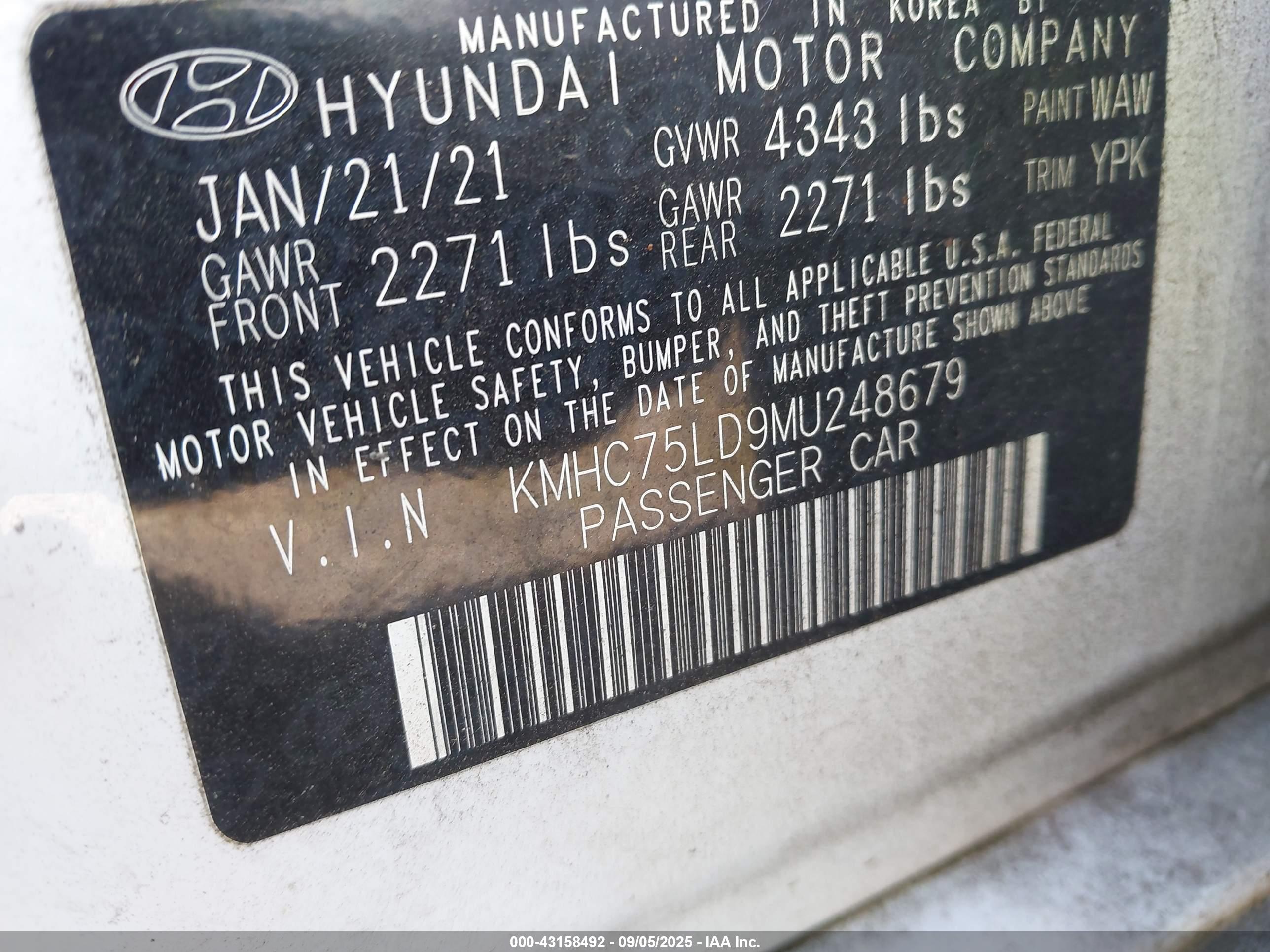 HYUNDAI IONIQ image 9
