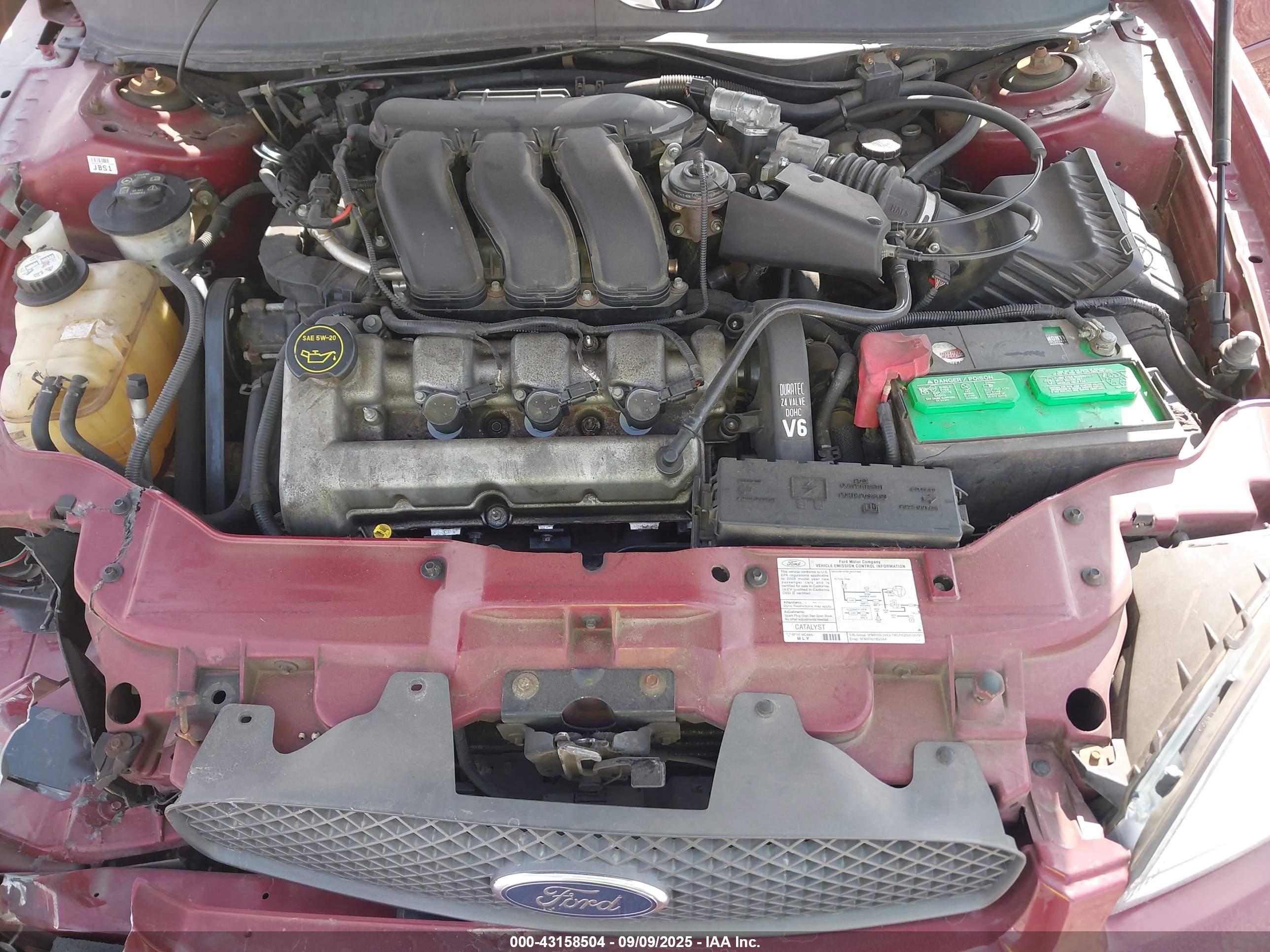 FORD TAURUS image 10