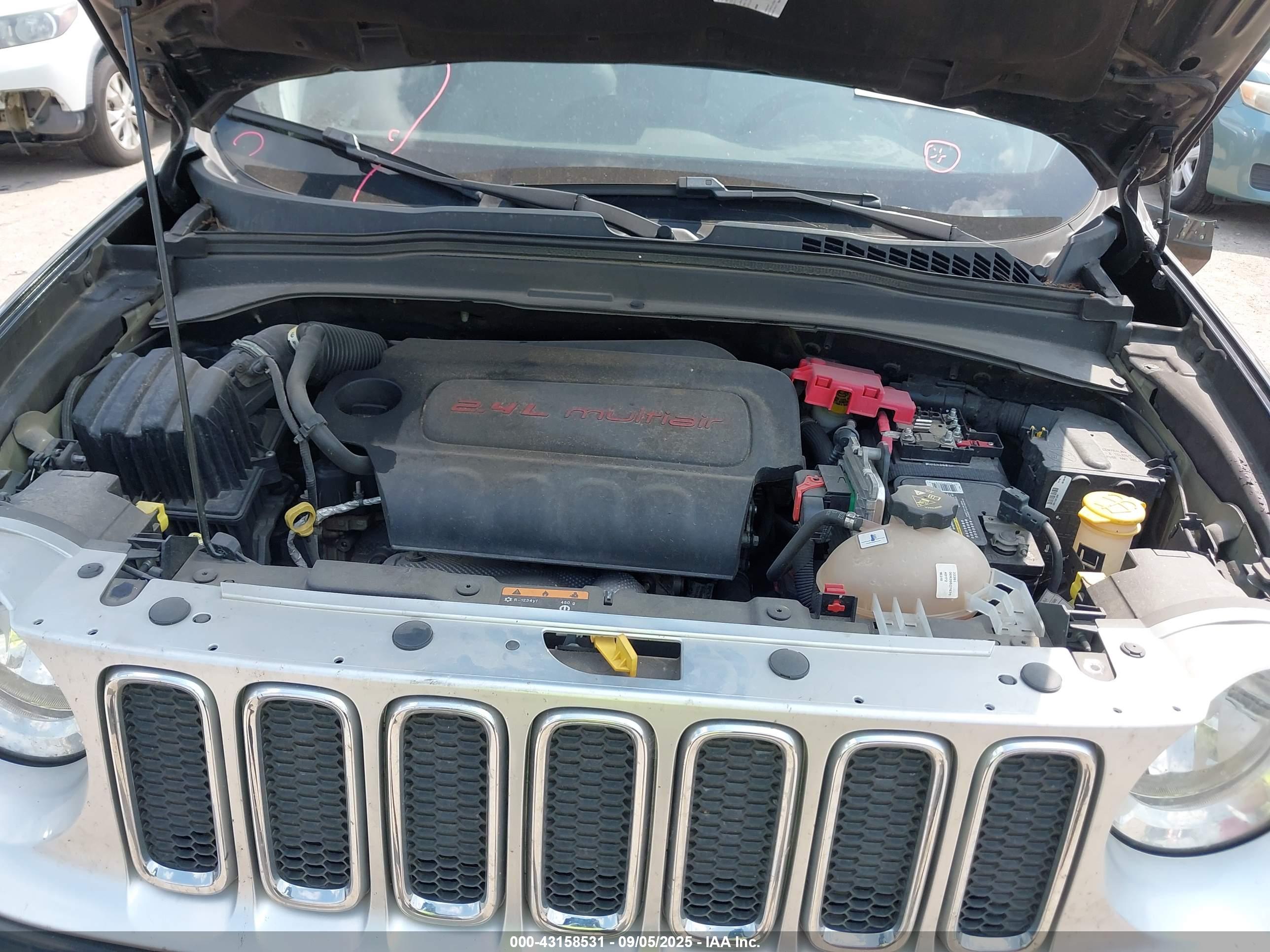 JEEP RENEGADE image 10