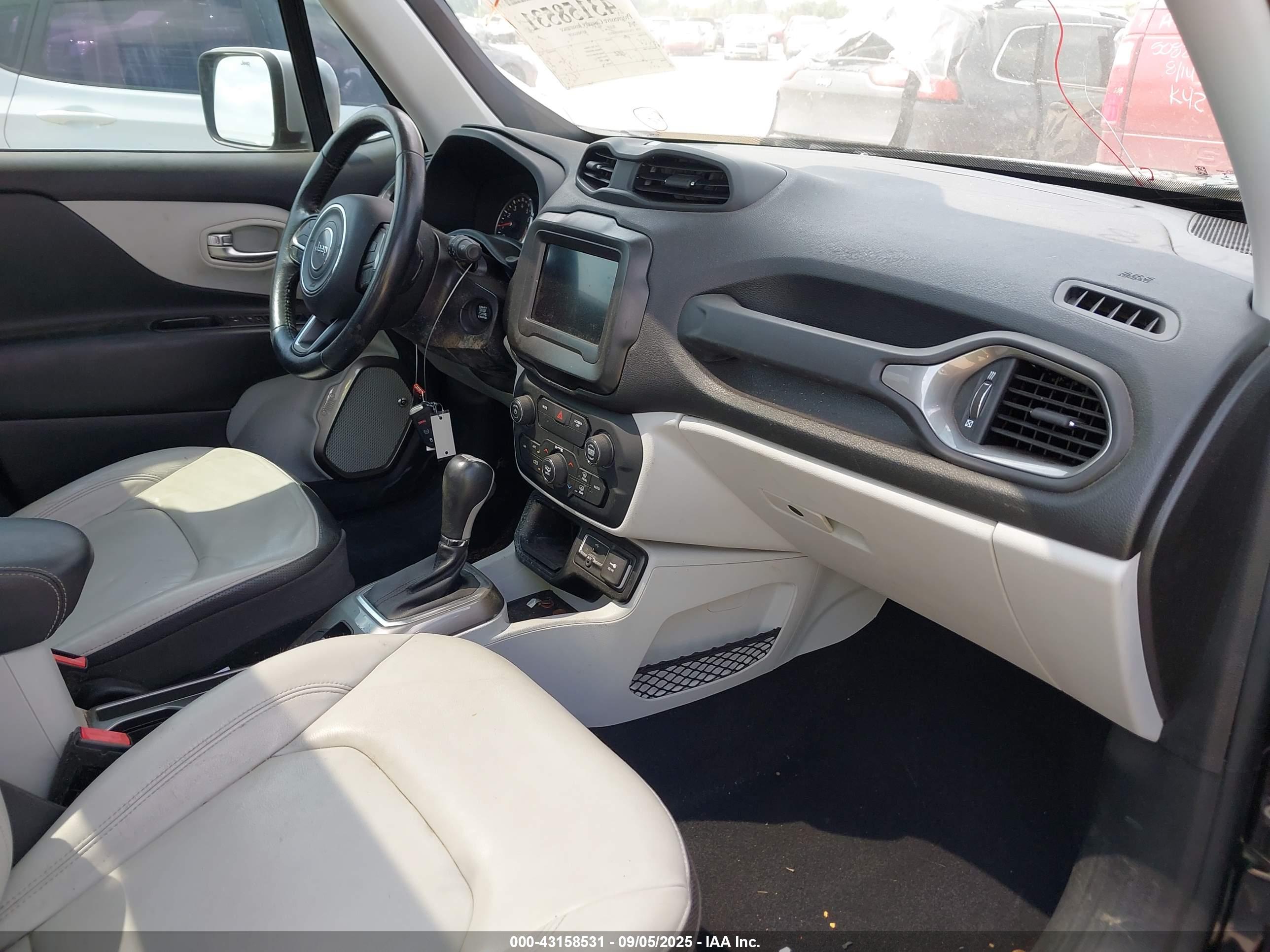 JEEP RENEGADE image 5