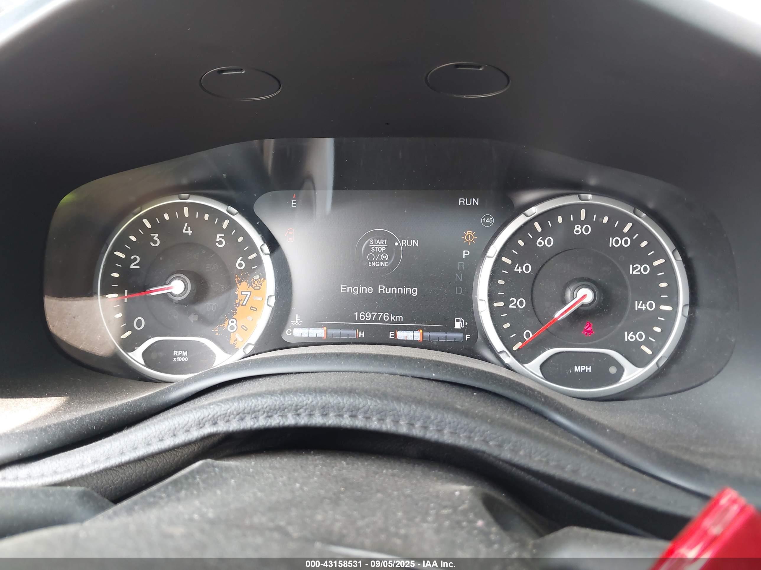 JEEP RENEGADE image 7