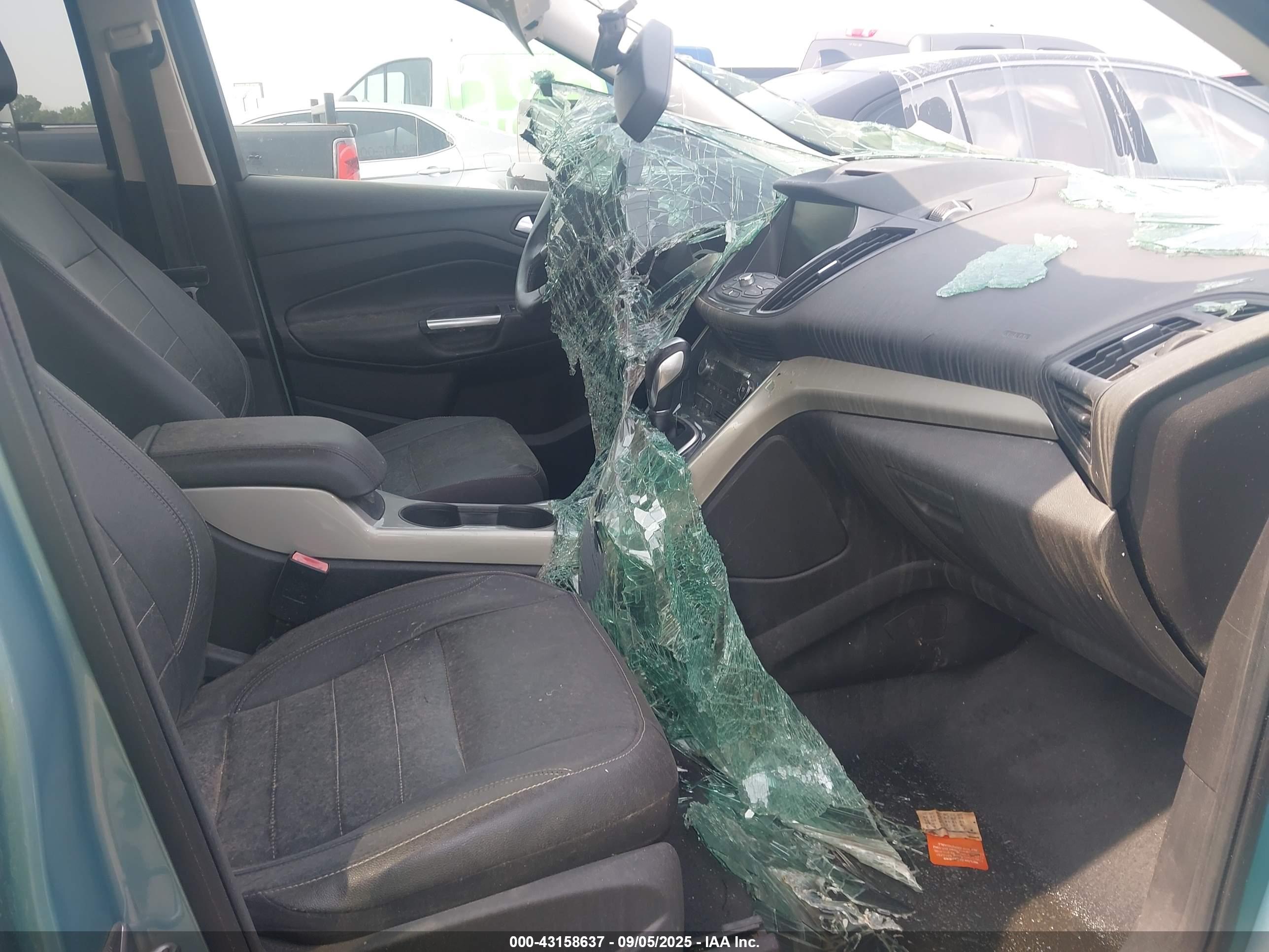 FORD ESCAPE image 5