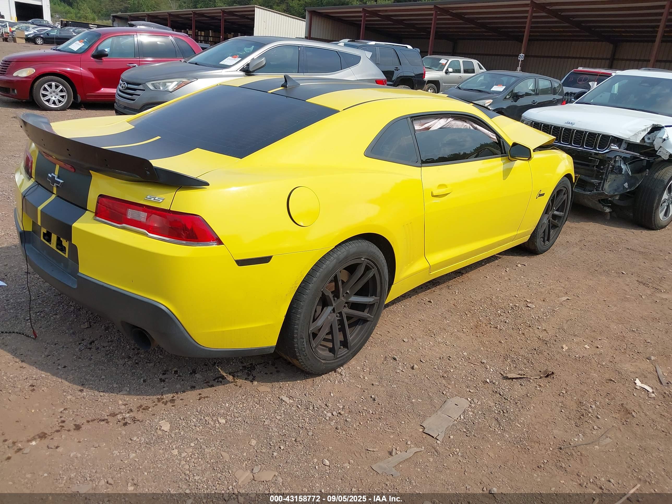 CHEVROLET CAMARO image 4