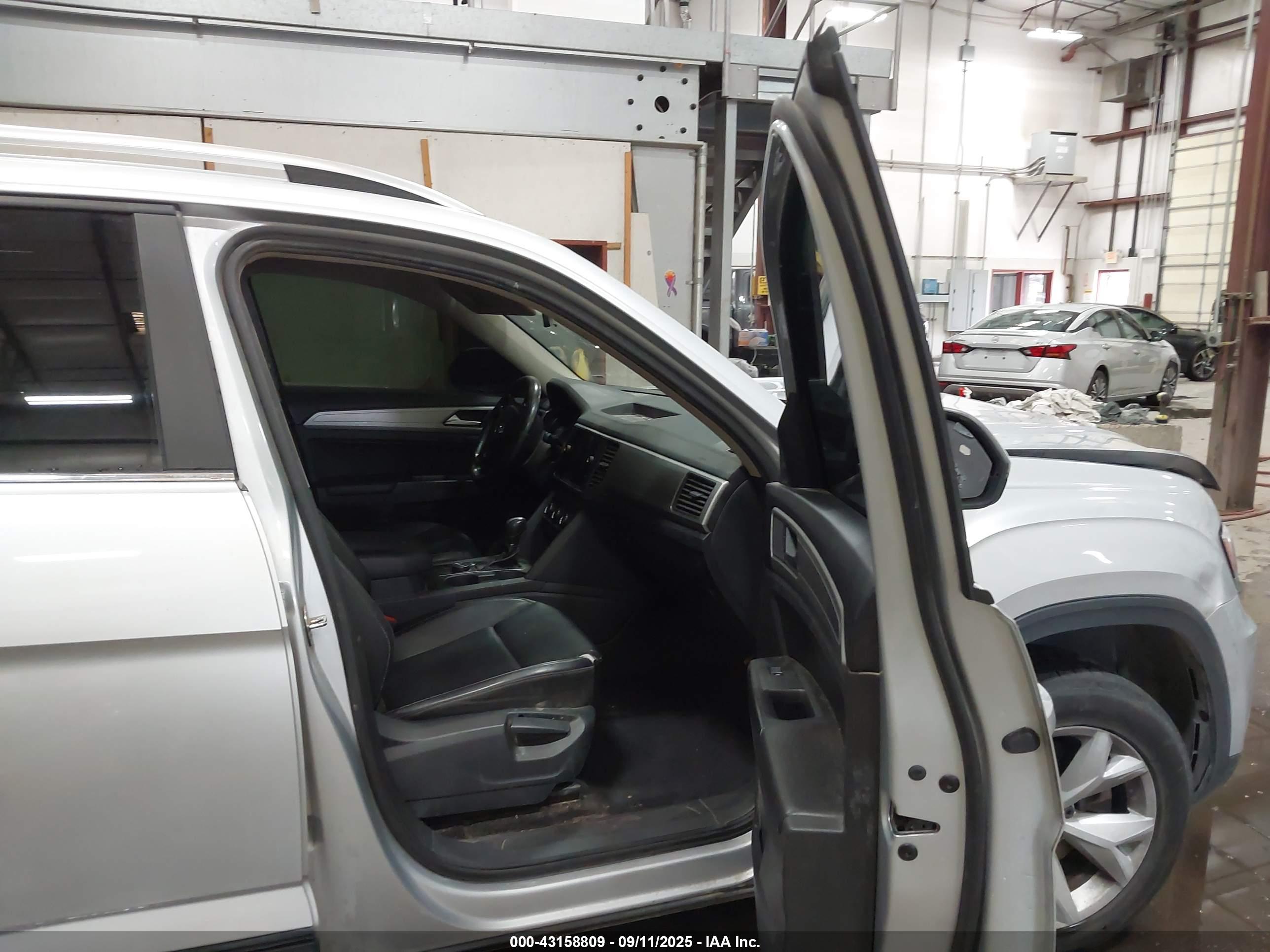 VOLKSWAGEN ATLAS image 5