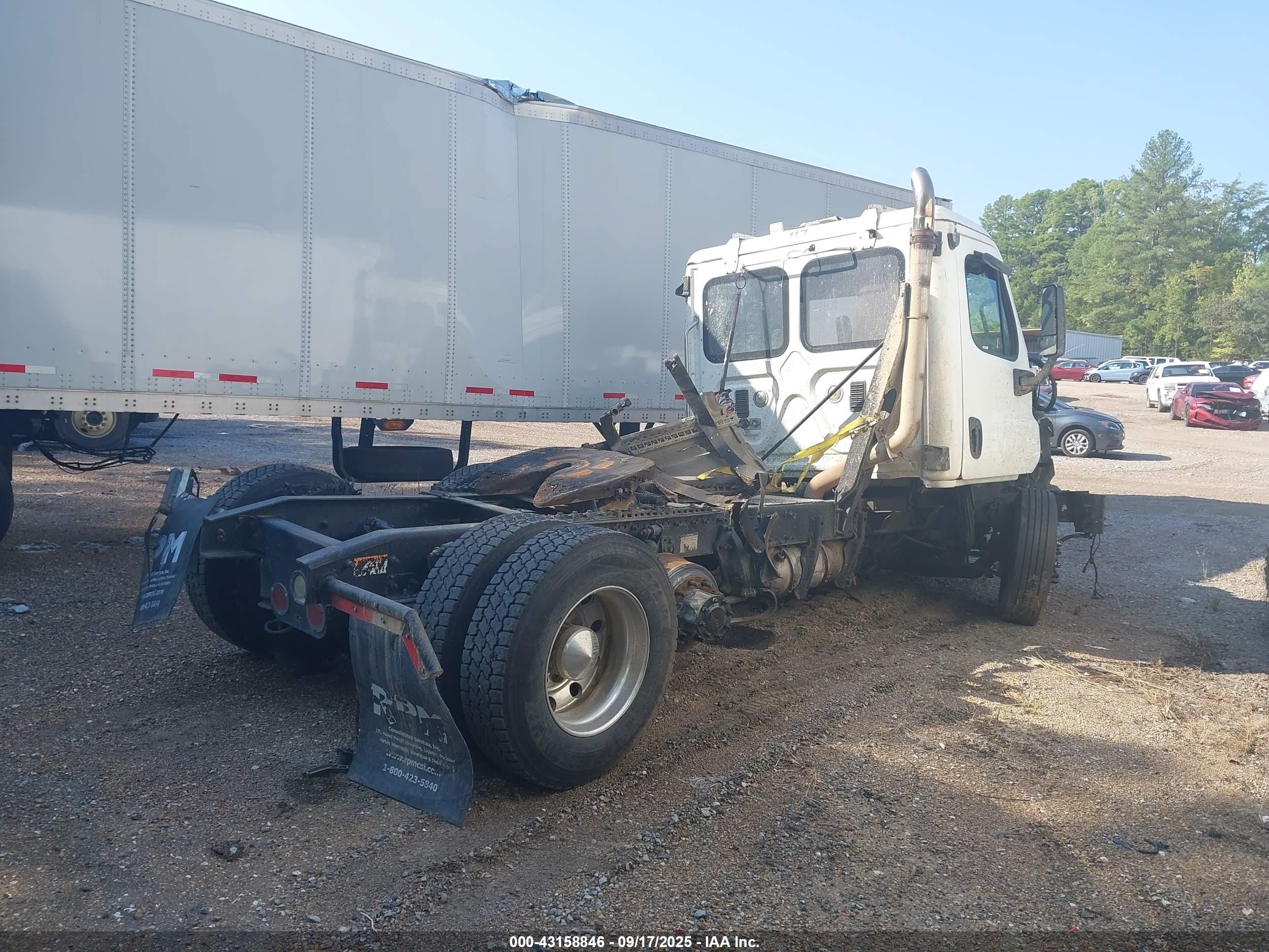 FREIGHTLINER CASCADIA image 4