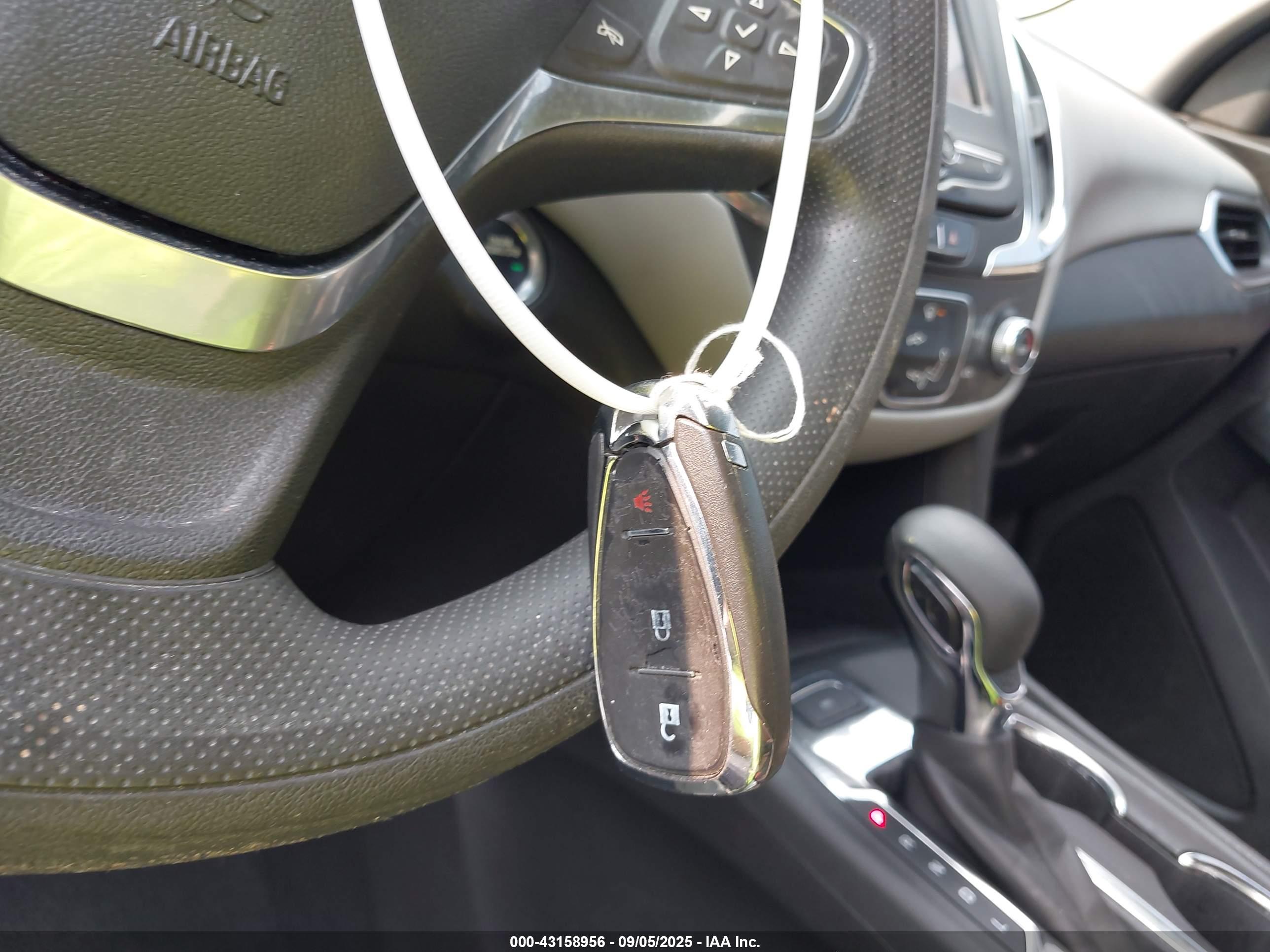 CHEVROLET EQUINOX image 11