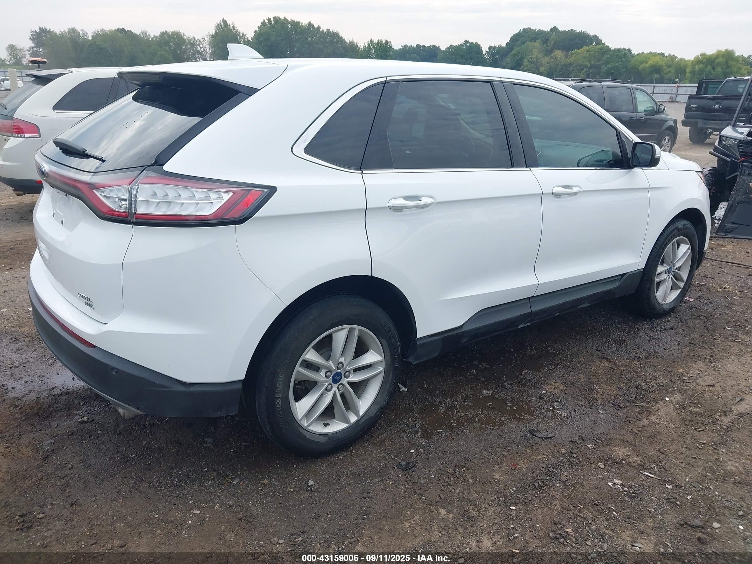 FORD EDGE image 4