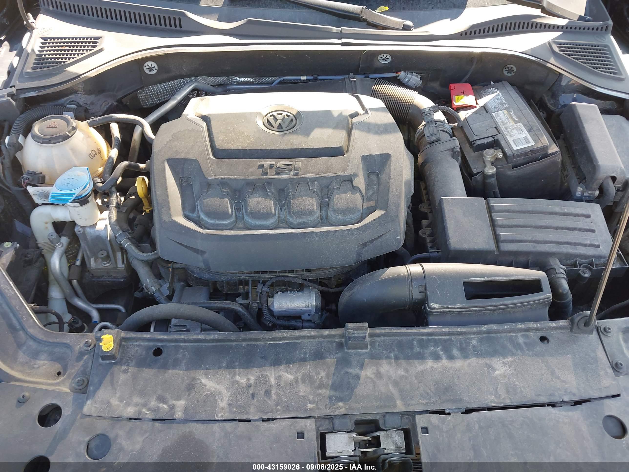VOLKSWAGEN PASSAT image 10