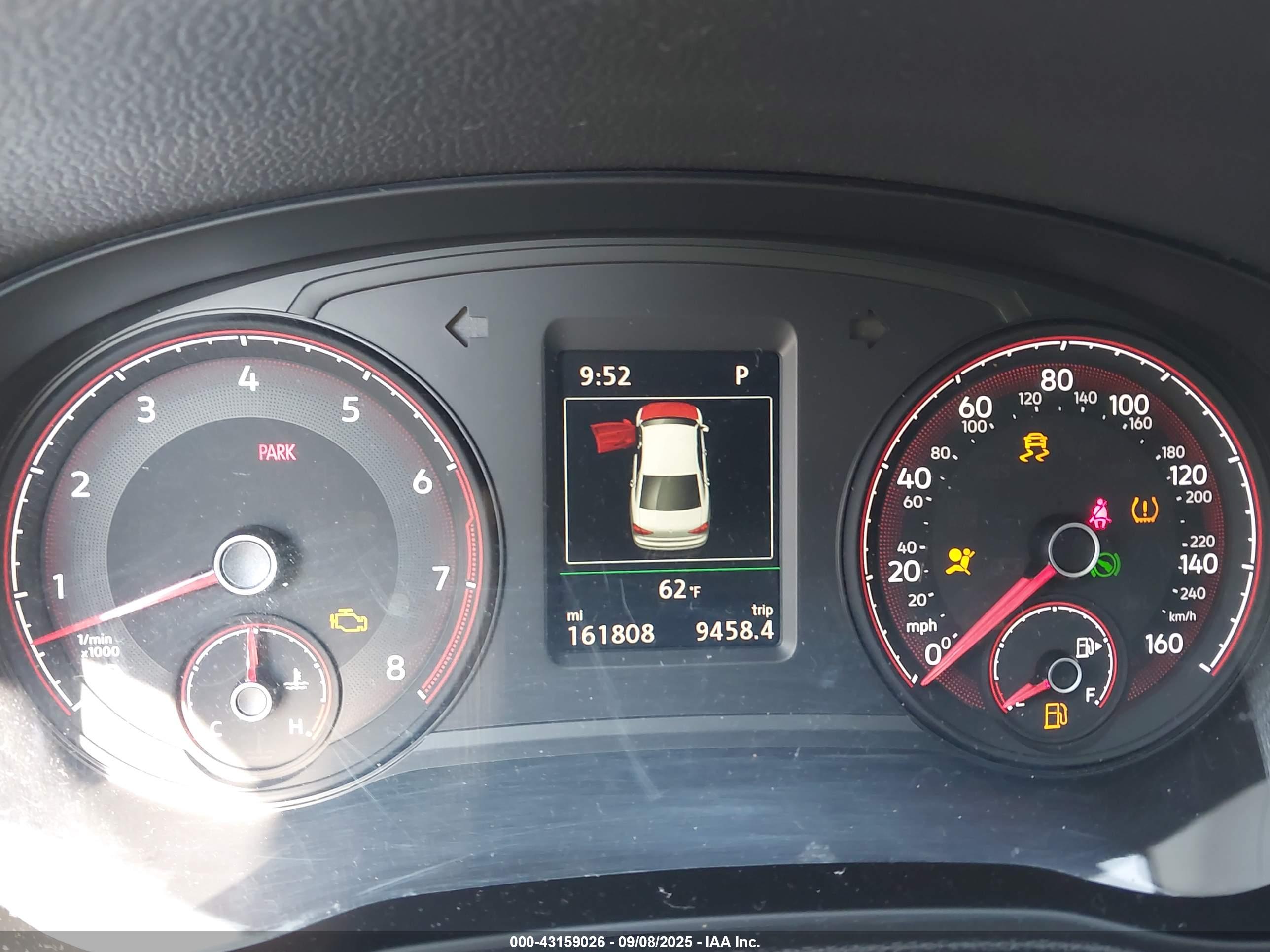 VOLKSWAGEN PASSAT image 7