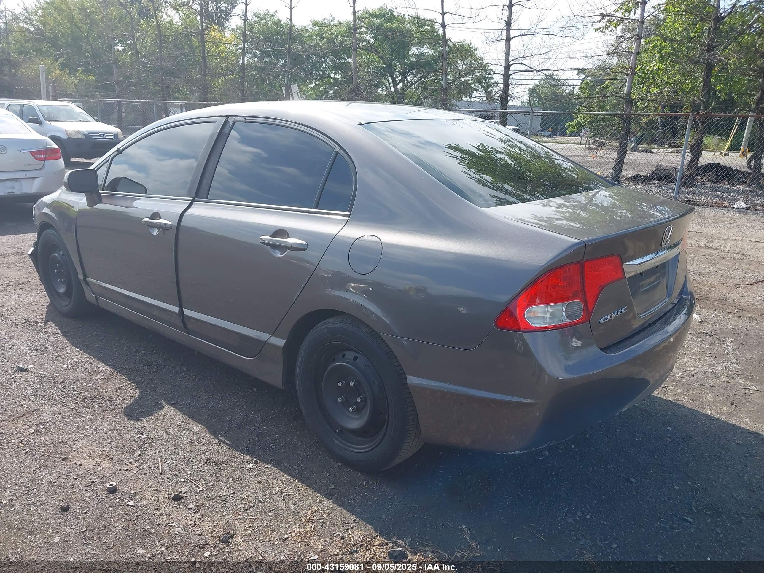 HONDA CIVIC image 3